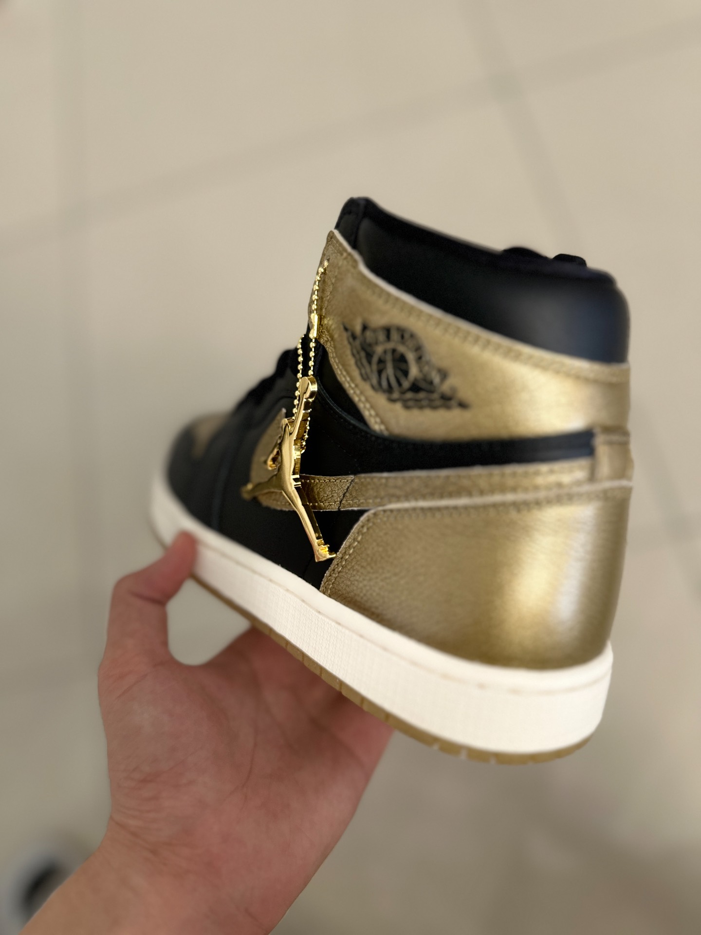 custom review-Jordan Air Jordan 1 High OG 'Металлик Золотой' High Топ Винтажные баскетбольные кроссовки Унисекс Черный Золотой