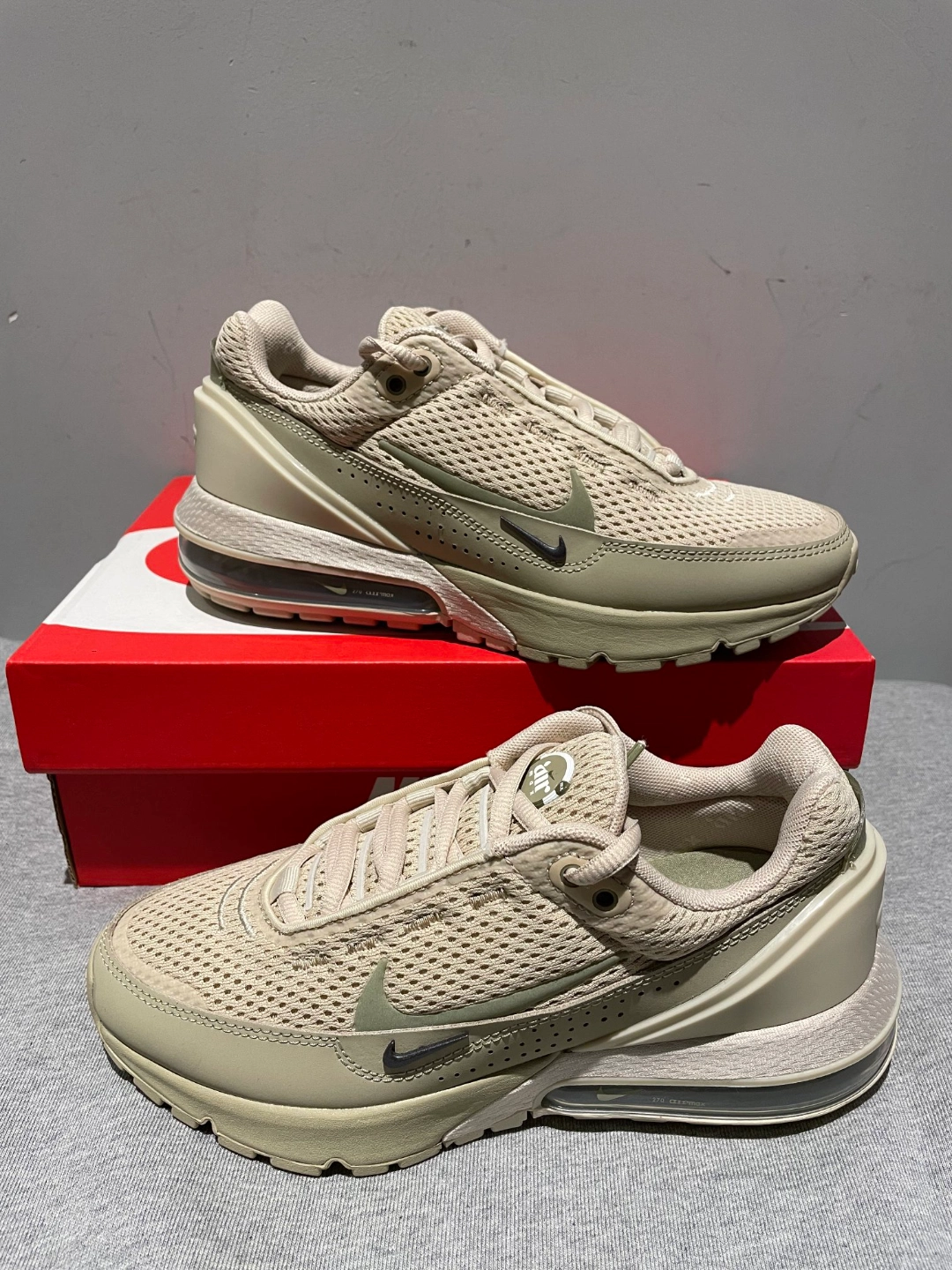 舒适透气的nike air max 气垫鞋