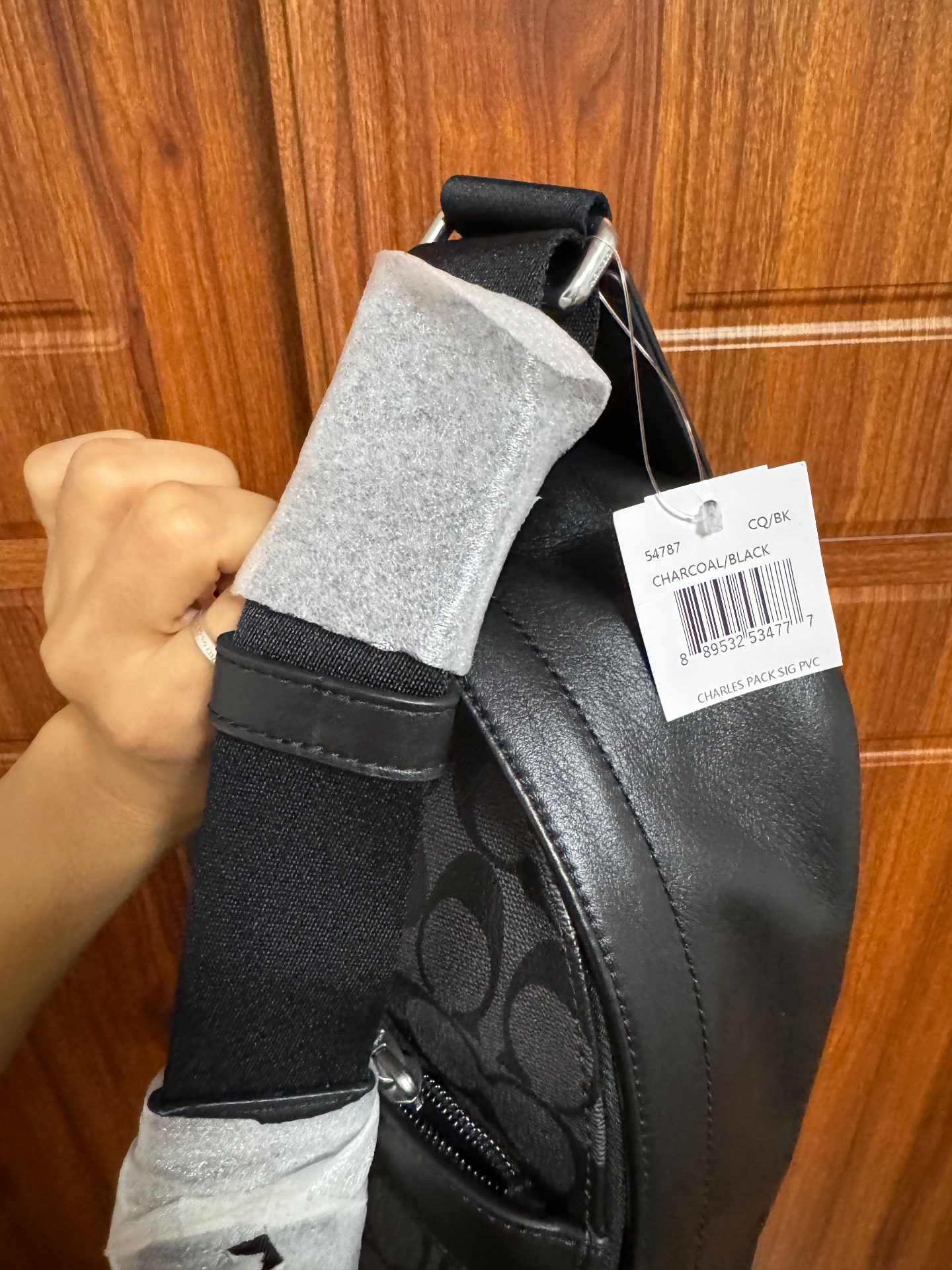 custom review-COACH Charles ПВХ Сумка через плечо Sling Сумка Маленькая Мужская Черная Серый