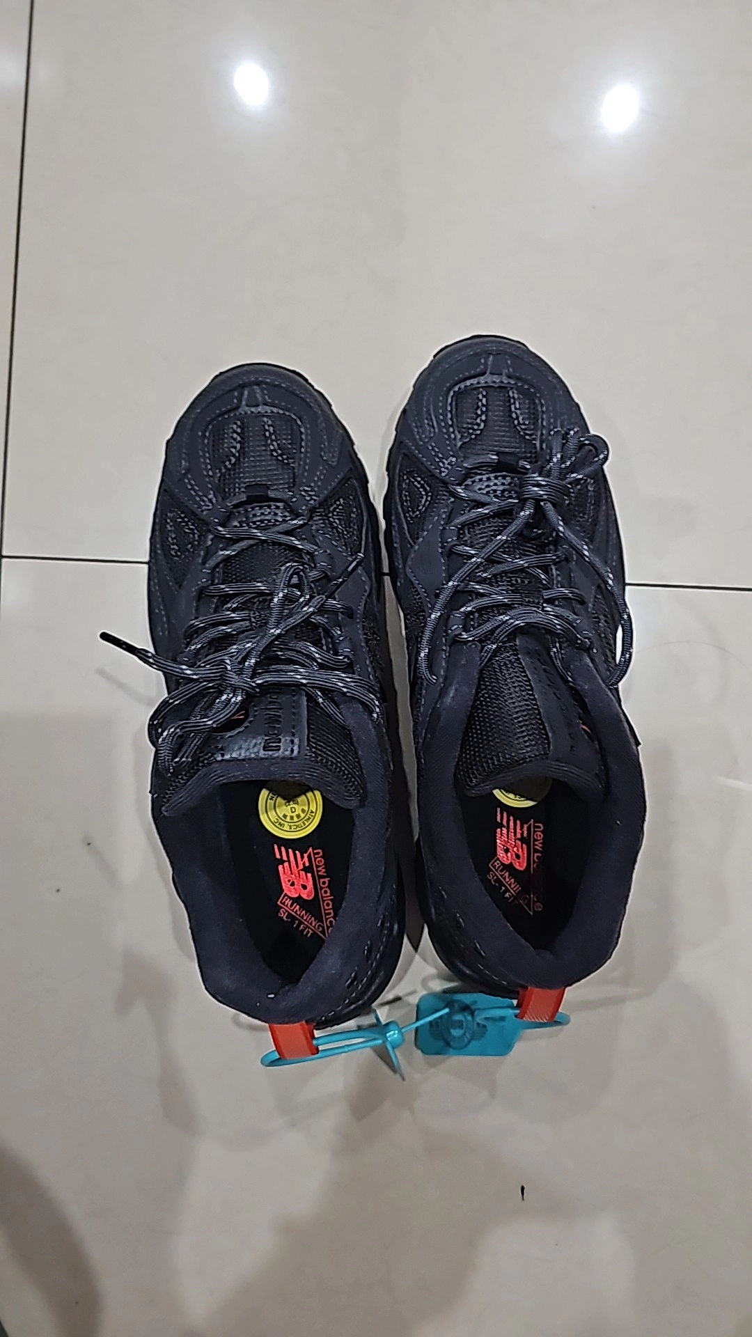 custom review-New Balance NB 703 Износостойкий и Легкий Низкий Топ Походная Обувь Мужская Черная