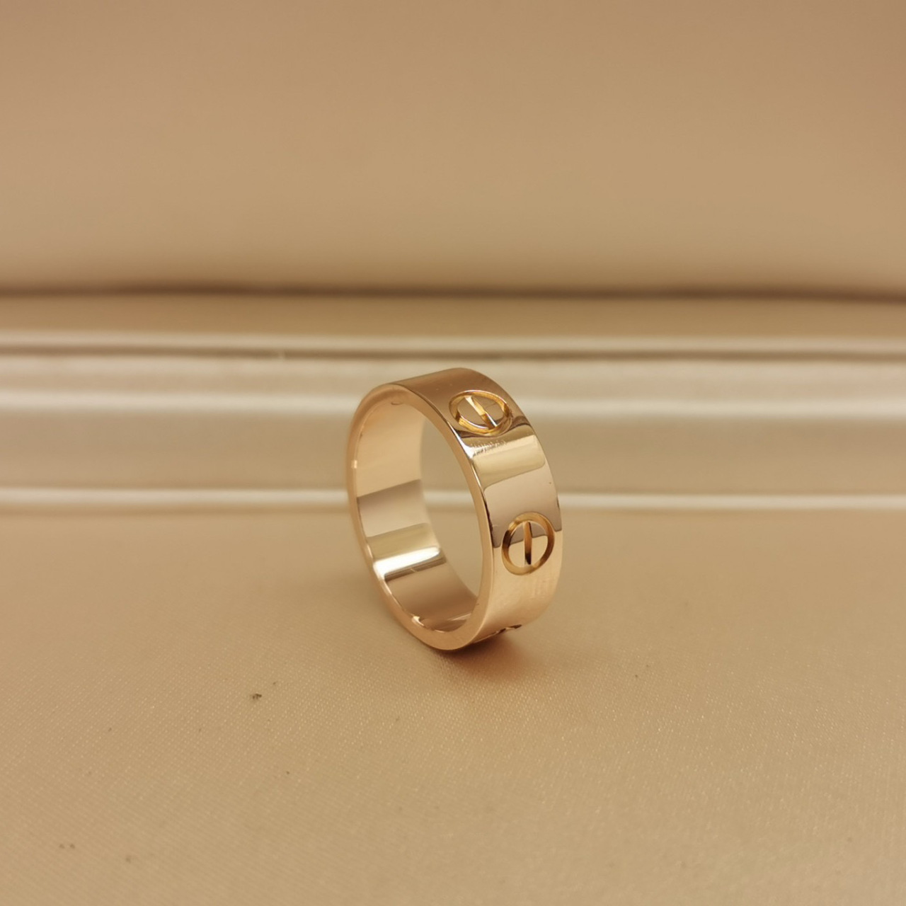 cartier/卡地亚 love系列 18k玫瑰金 戒指