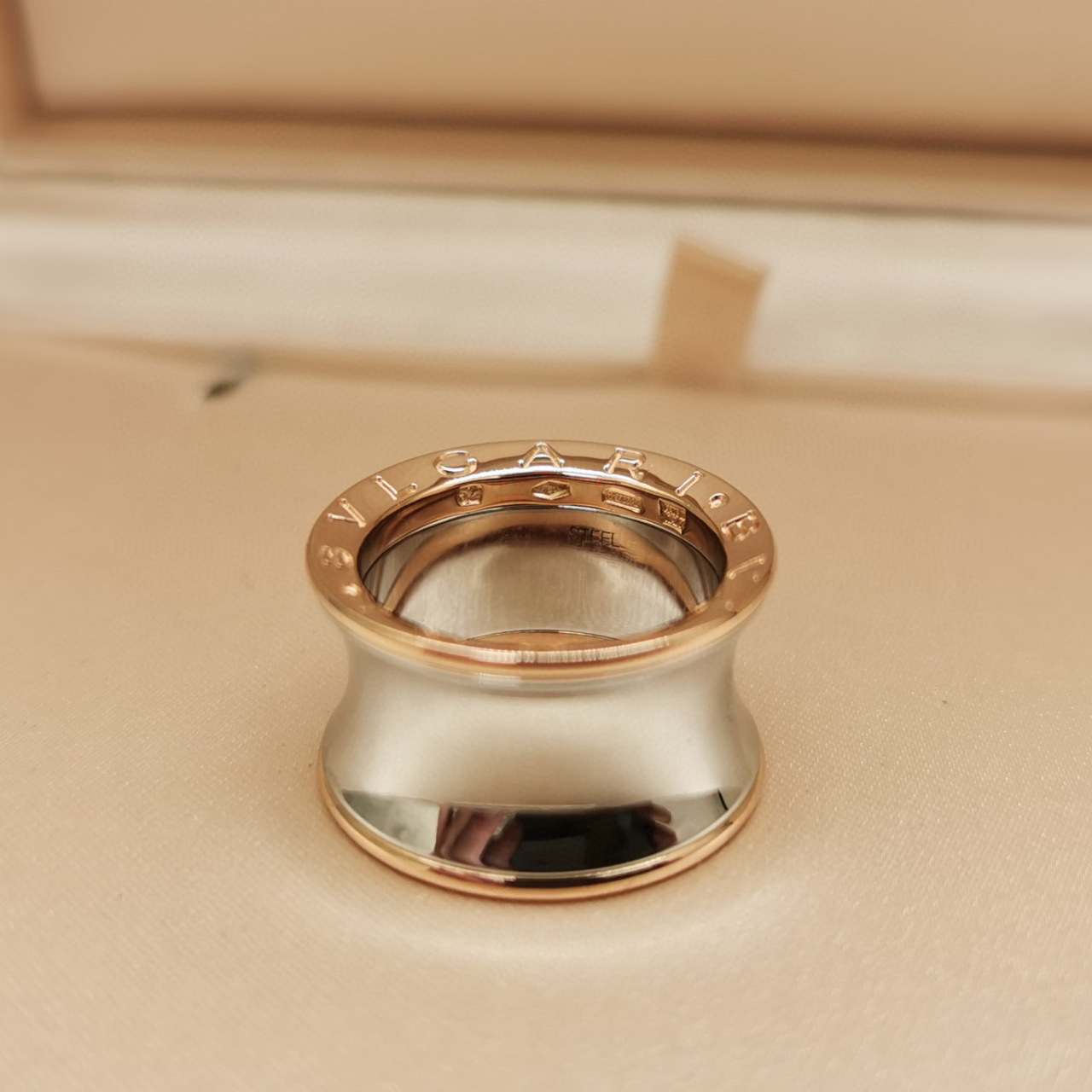 bvlgari/宝格丽 时尚潮流 18k间金小蛮腰女士戒指