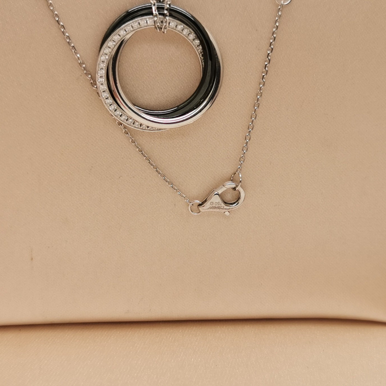 正品卡地亚trinity18k白金三环黑陶瓷女士钻石项链