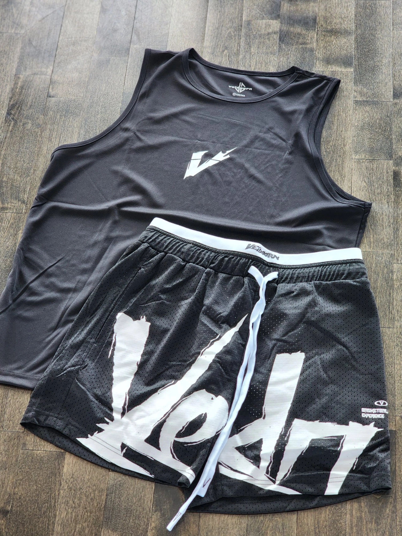 "维动veidoorn"夏季美式室内篮球穿搭