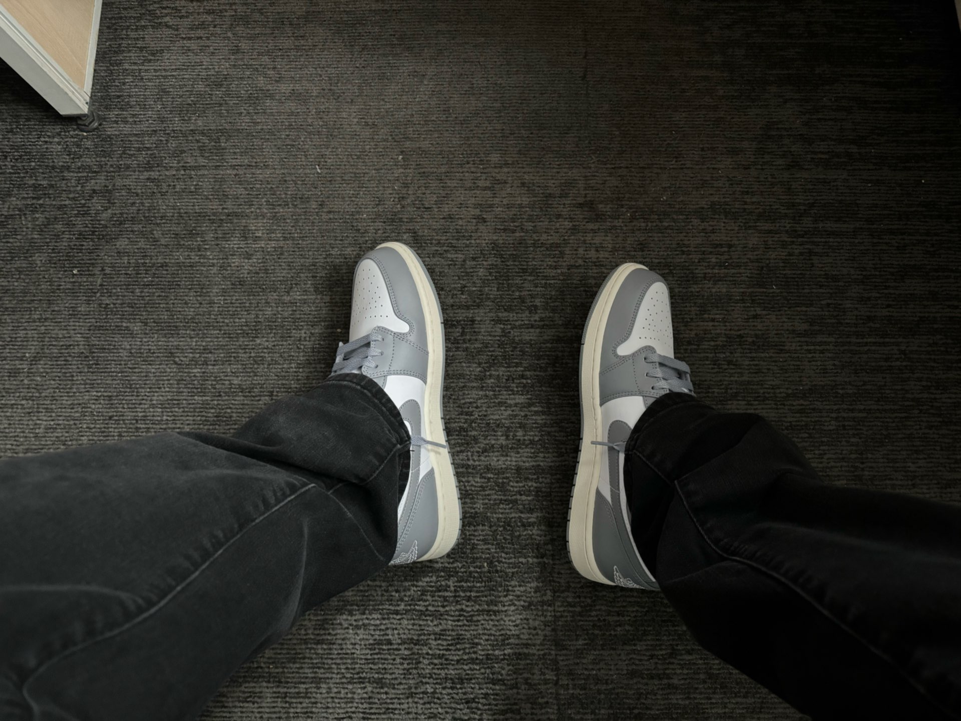 custom review-Jordan Air Jordan 1 Stealth And White Противоскользящий Низкий Топ Винтажные Баскетбольные Кроссовки Мужские Серый Белый