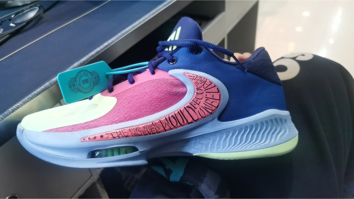 custom review-Nike Freak 4 Low Топ Баскетбольные кроссовки Мужской Красный синий