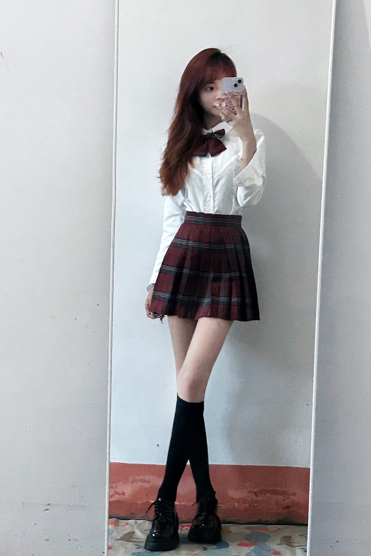 英伦风厚底亮面小皮鞋穿搭