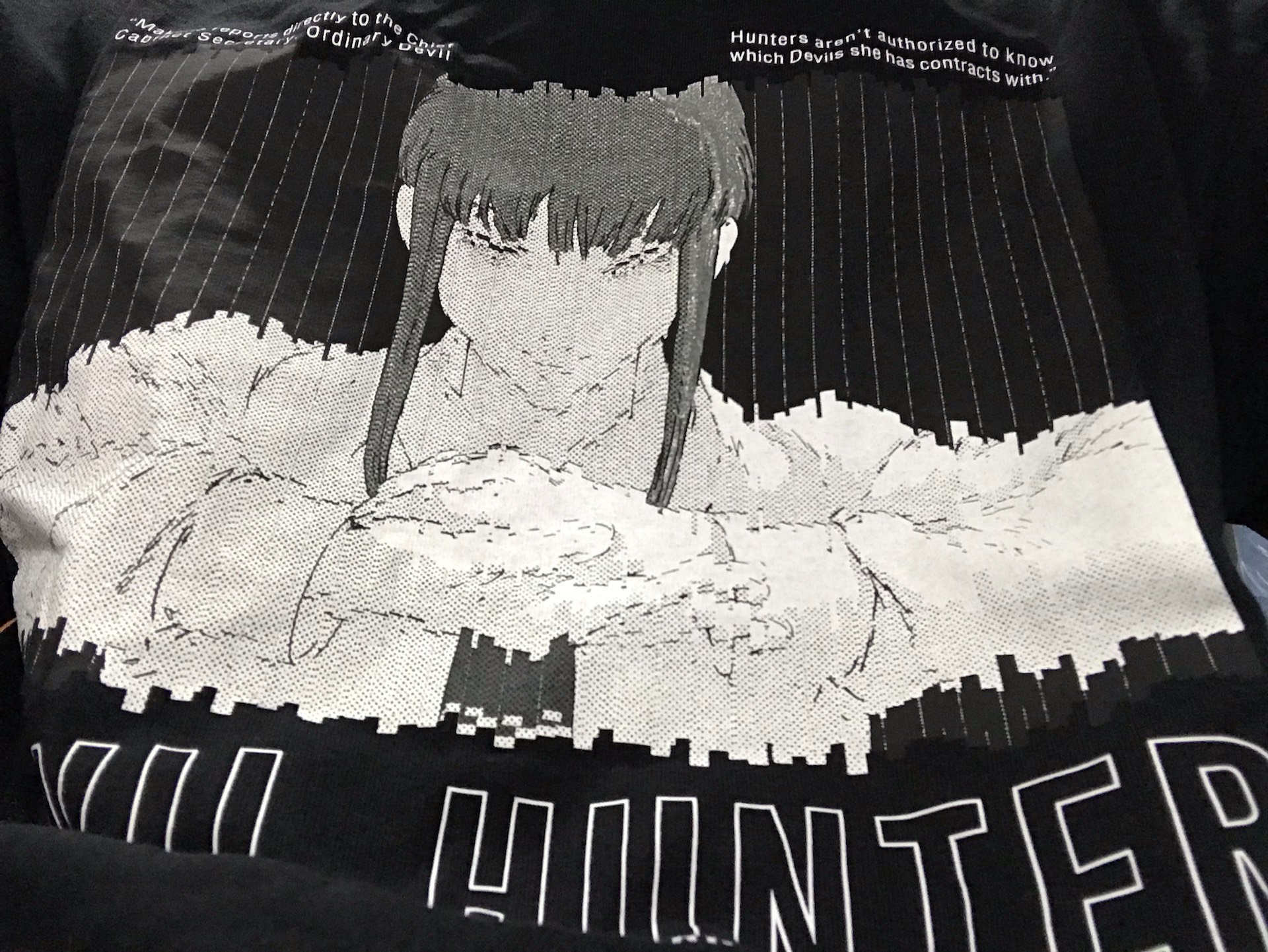 custom review-UNIQLO X Черный Унисекс T-рубашки