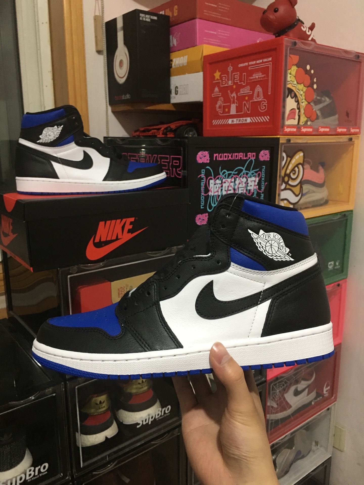 aj1黑蓝脚趾2020图片