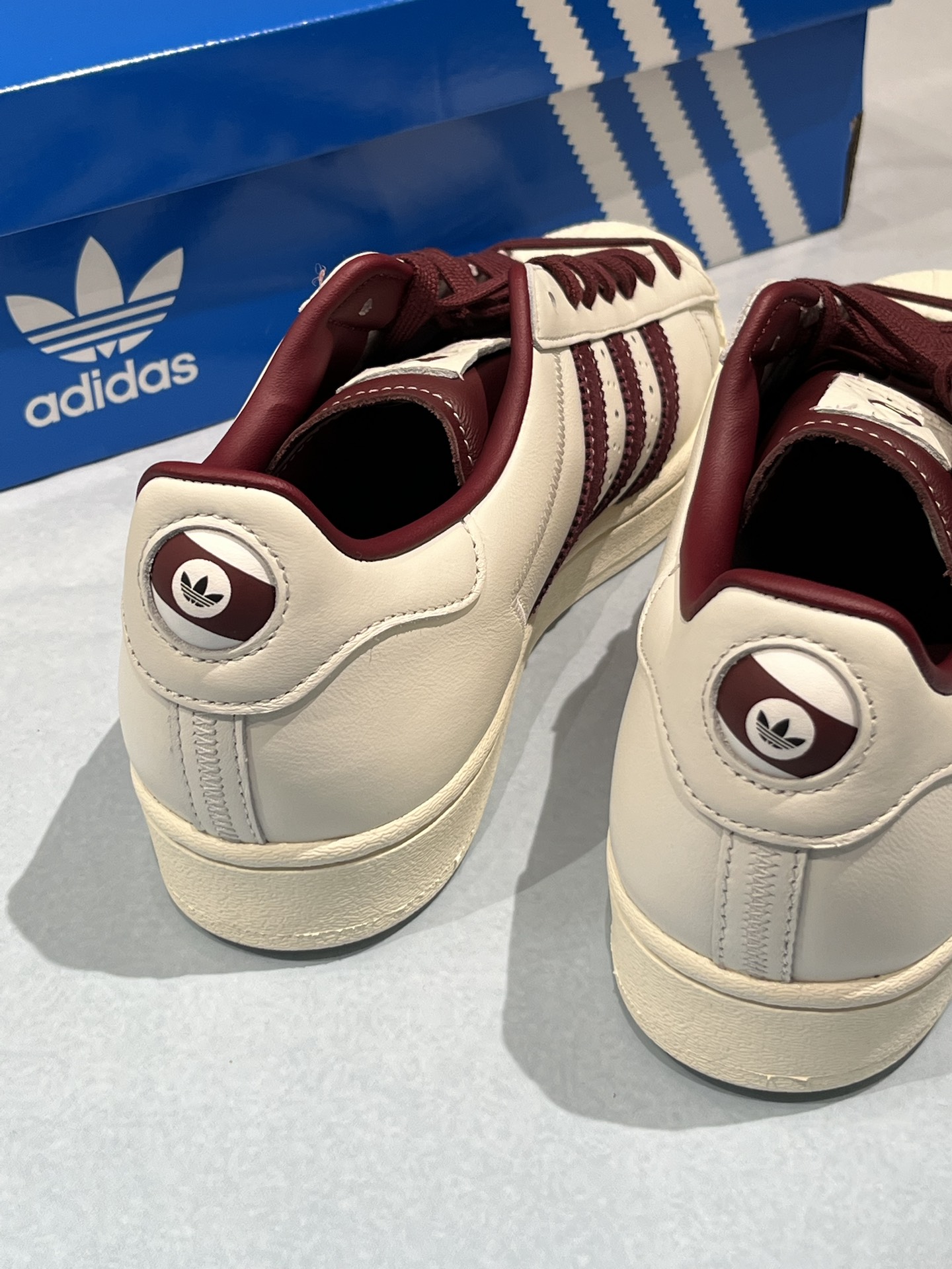 分享这款adidas 三叶草☘️板鞋经典的?贝壳头鞋型耐穿百搭