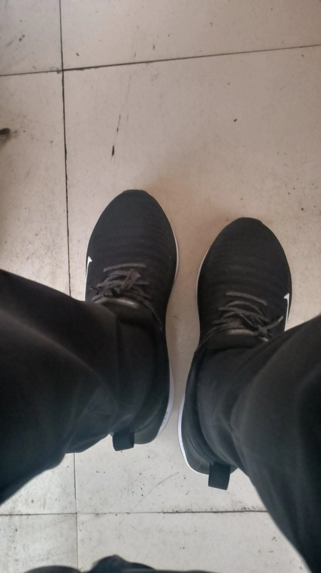 custom review-Nike InfinityRN 4 Амортизация Водонепроницаемый Низкий Топ Повседневные Беговые кроссовки Мужские Черный Белый