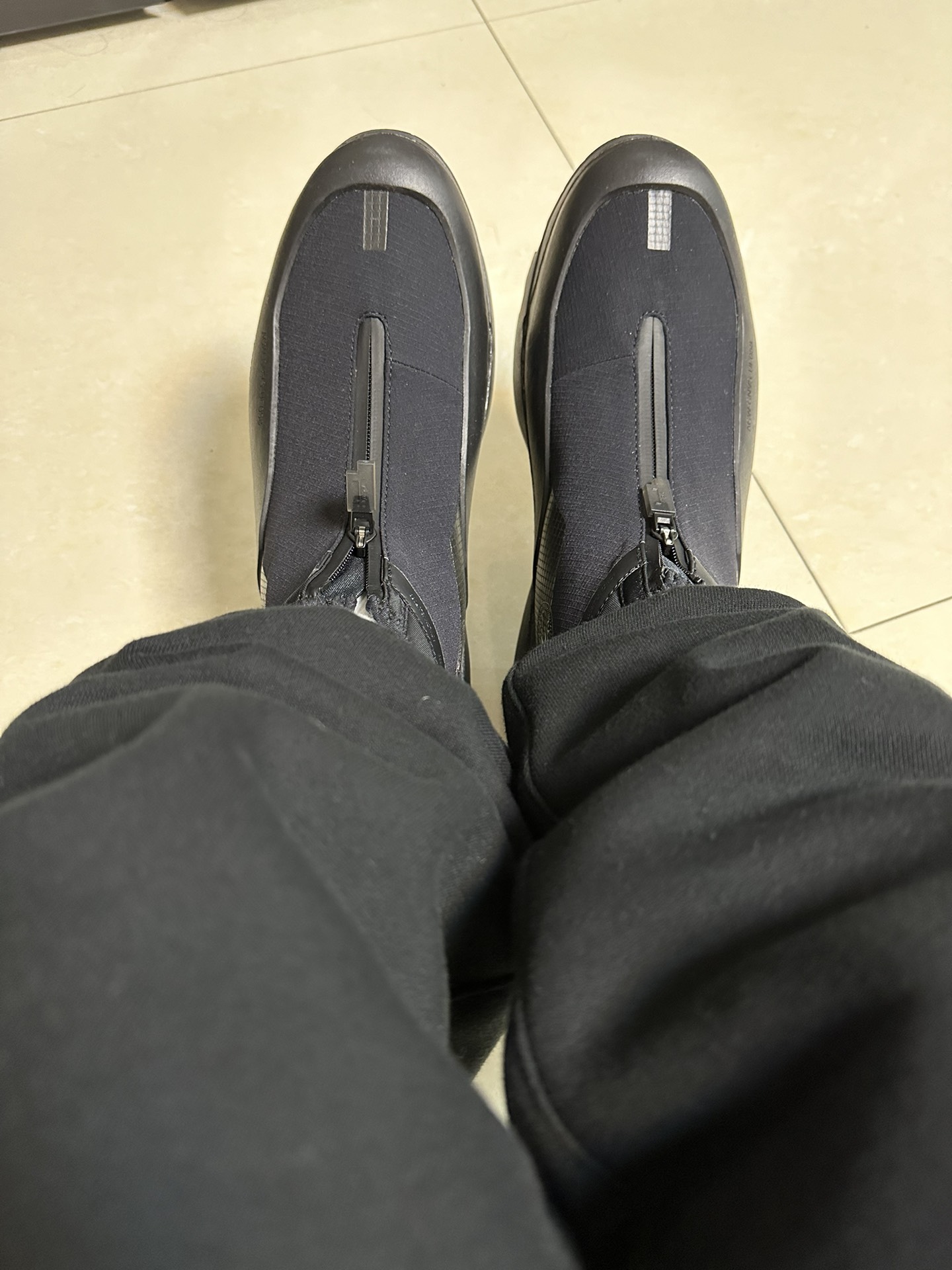 custom review-A COLD WALL* x Конверс Geo Forma ПУ (полиуретан) Полиуретан Дышащий Высокий Топ Повседневная Обувь Унисекс Черный