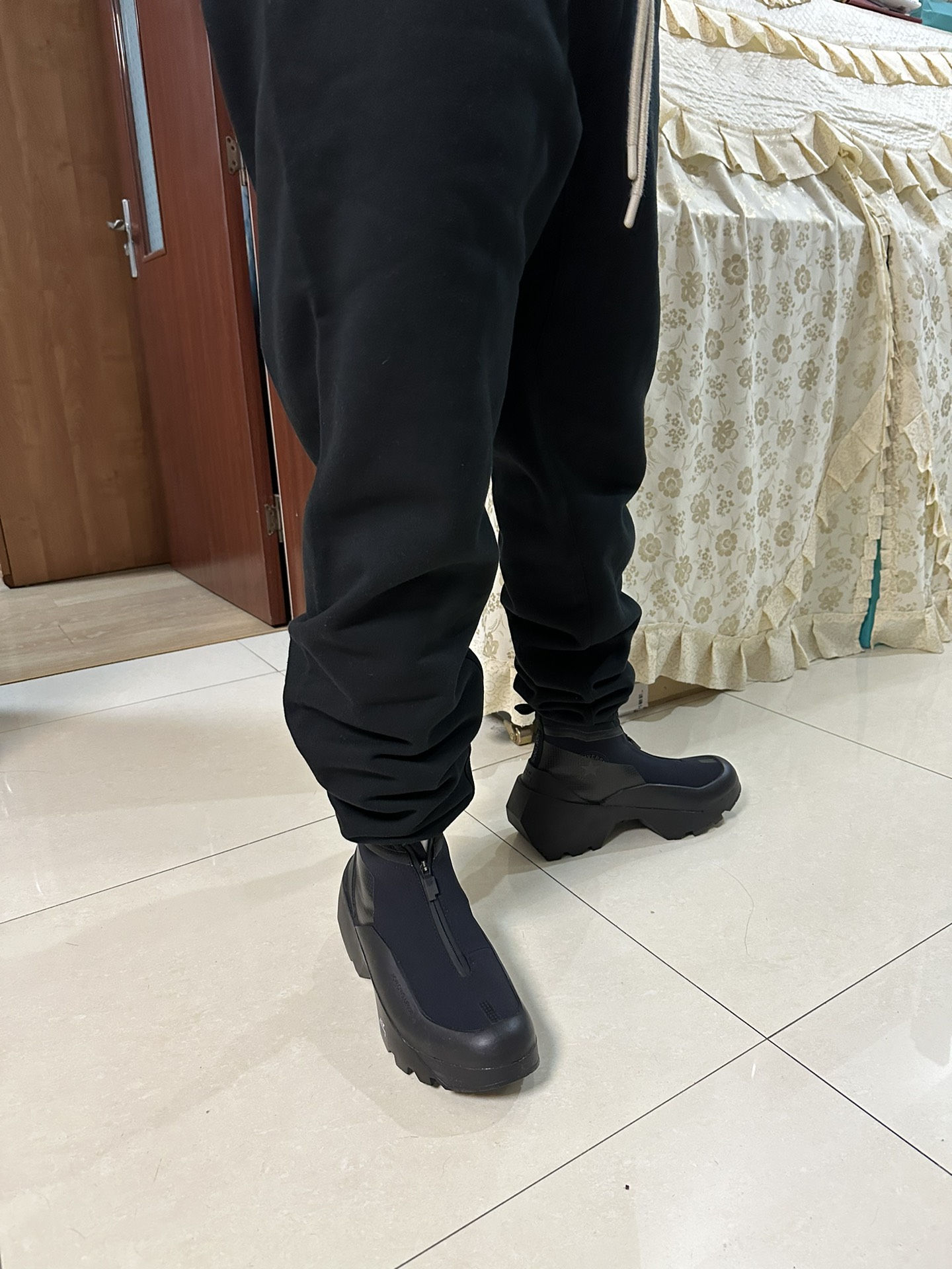 custom review-A COLD WALL* x Конверс Geo Forma ПУ (полиуретан) Полиуретан Дышащий Высокий Топ Повседневная Обувь Унисекс Черный