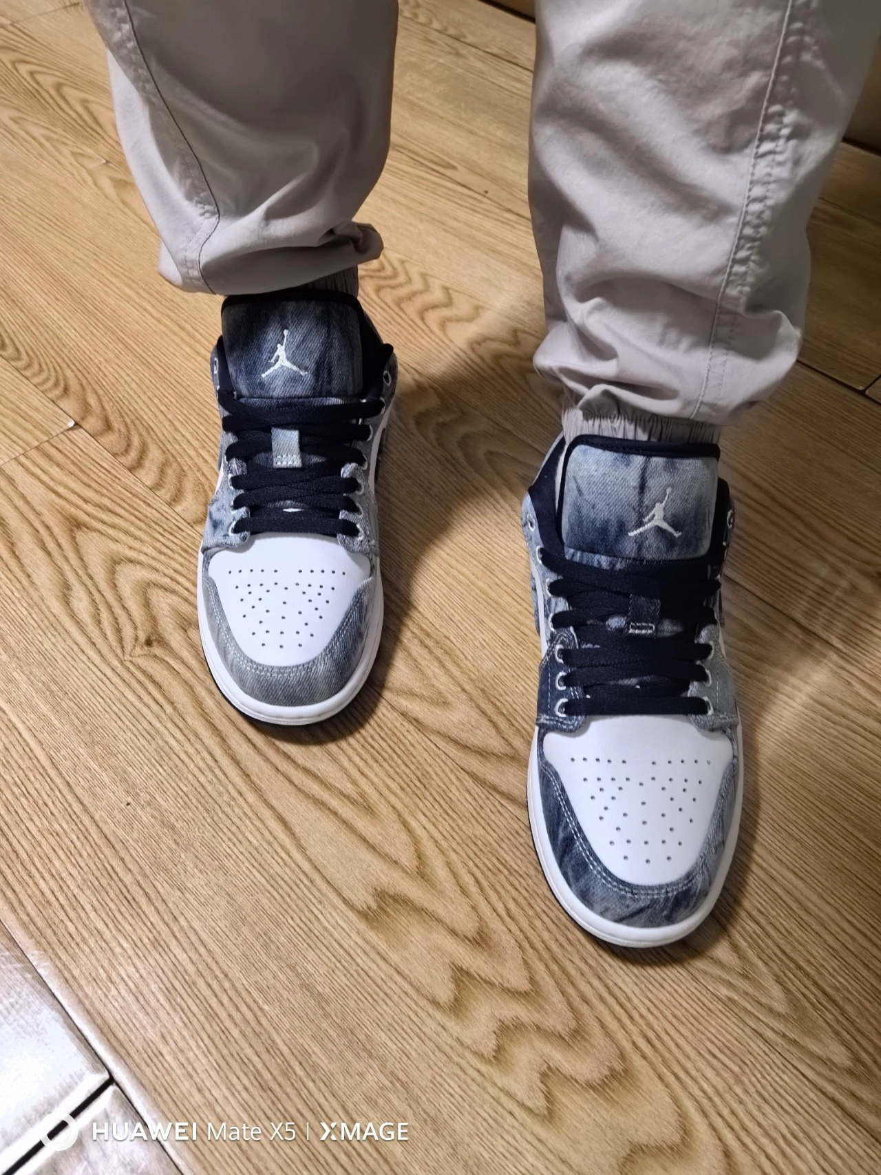 custom review-Jordan Air Jordan 1 Low SE Промытый деним Устойчивый к истиранию Низкий топ Винтажные баскетбольные кроссовки Мужские Белый Синий