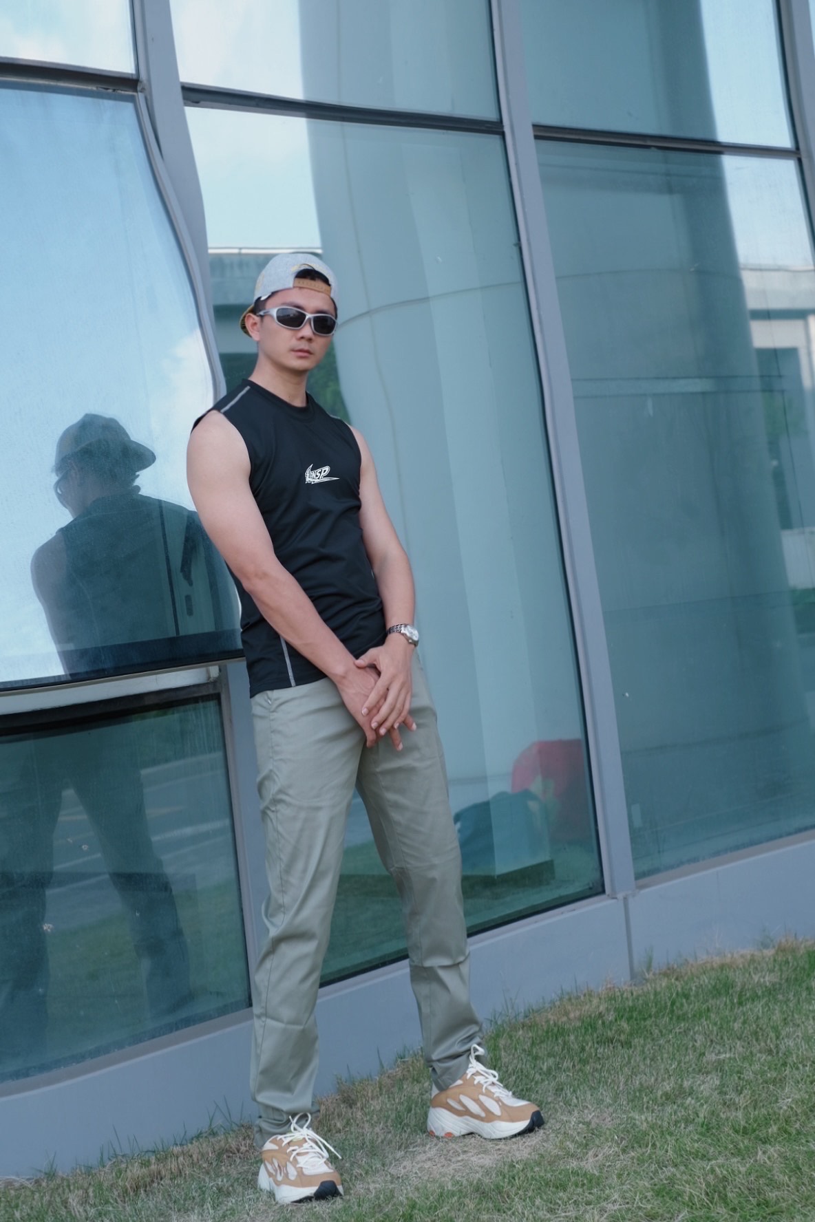 身高173/ 体重65kg
今日时尚穿搭参考
男生休闲搭配这么穿搭帅气