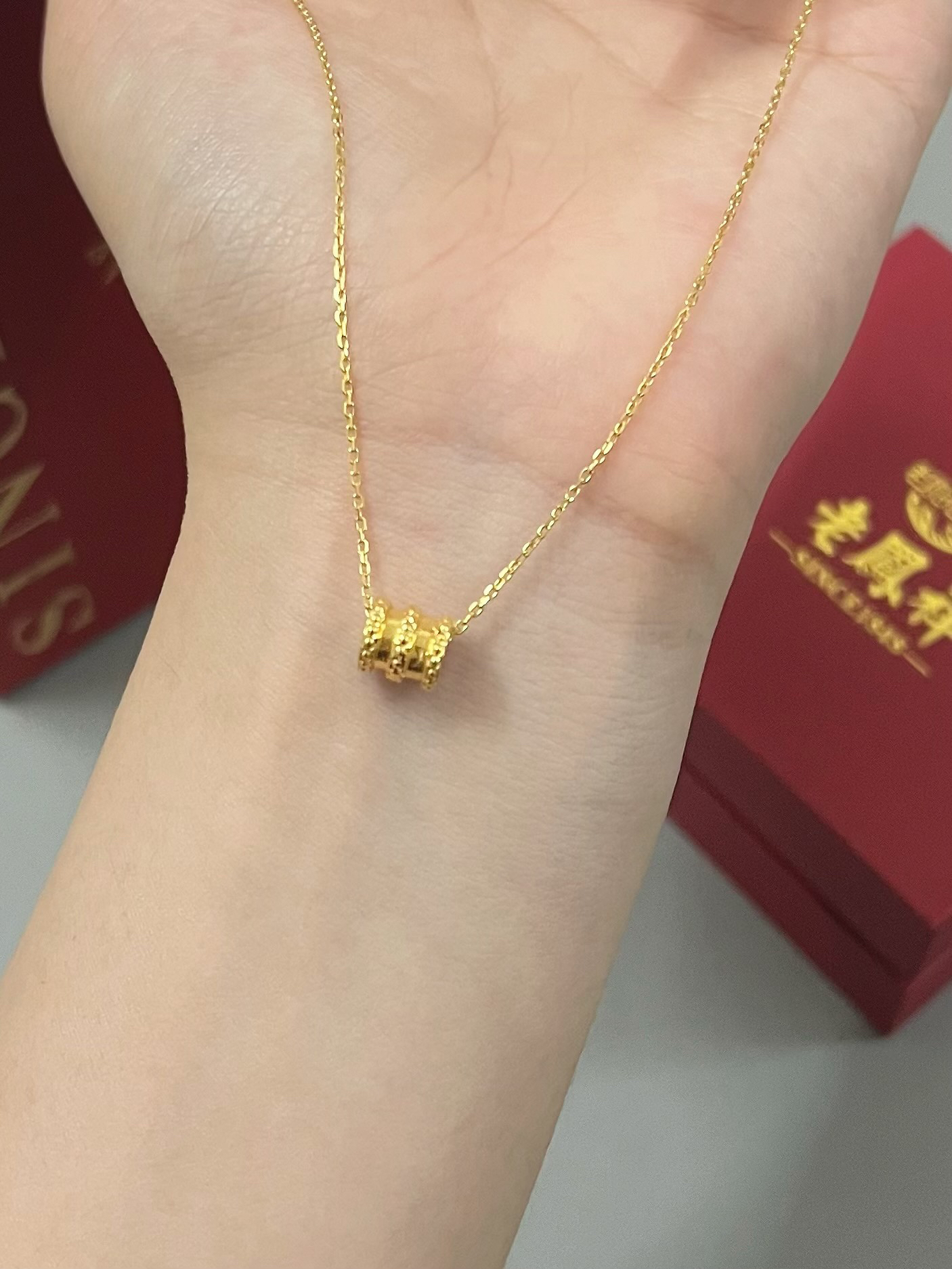 真的好喜欢我的黄金小蛮腰项链!