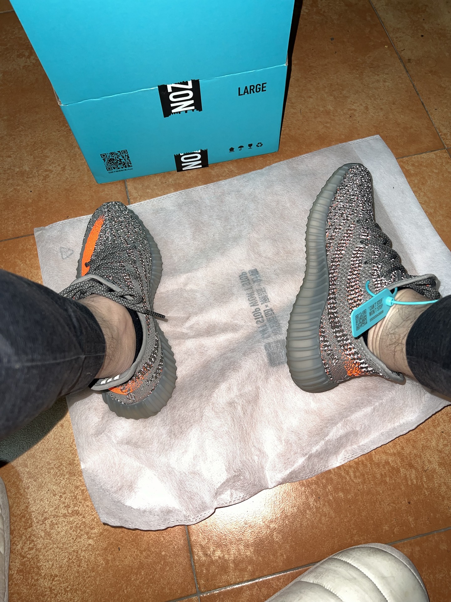 custom review-Adidas Originals Yeezy Boost 350 V2 Beluga Reflective