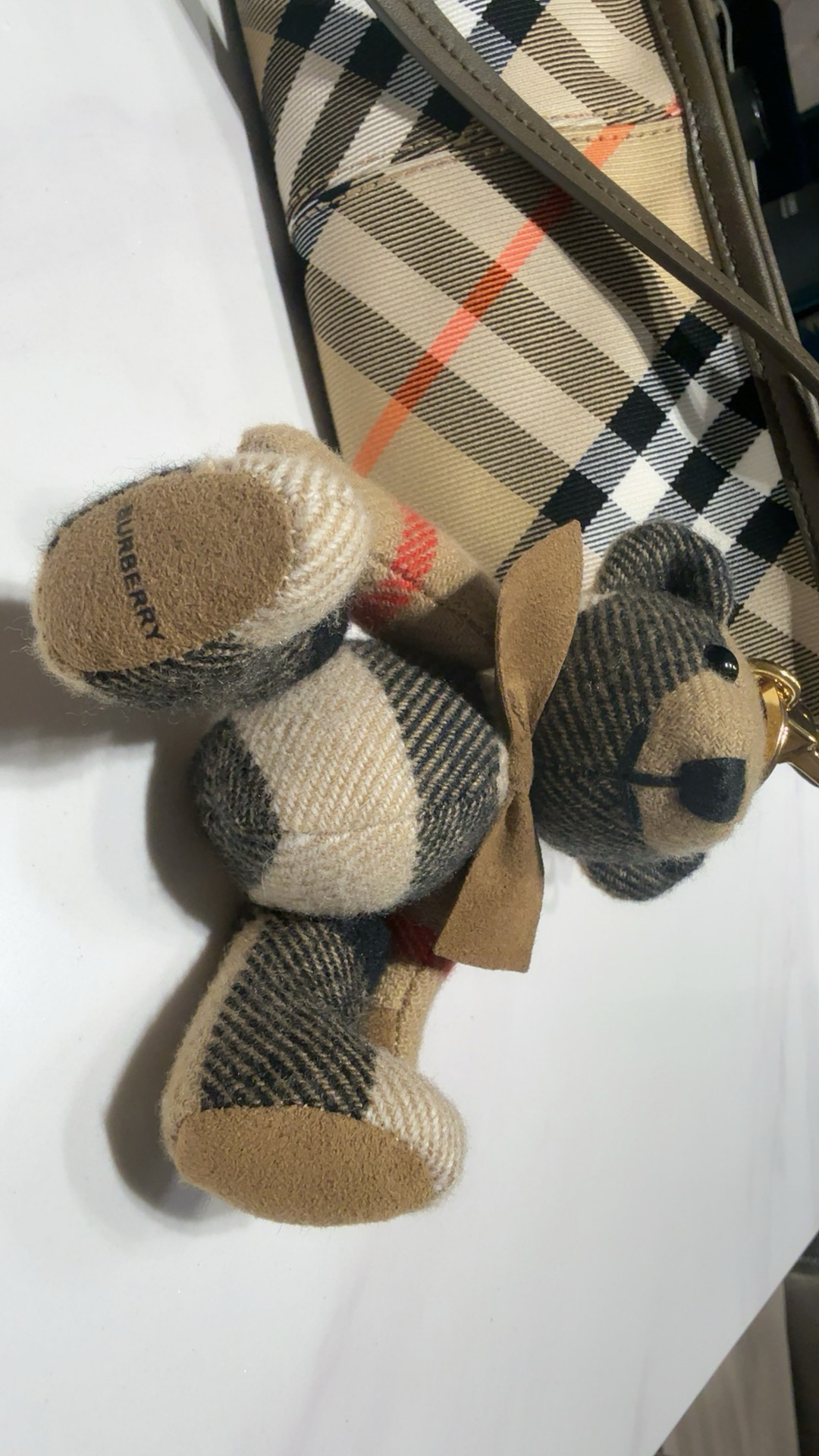custom review-Burberry Брелок В Виде Медвежонка Thomas Фурнитура Из Блестящего Металла