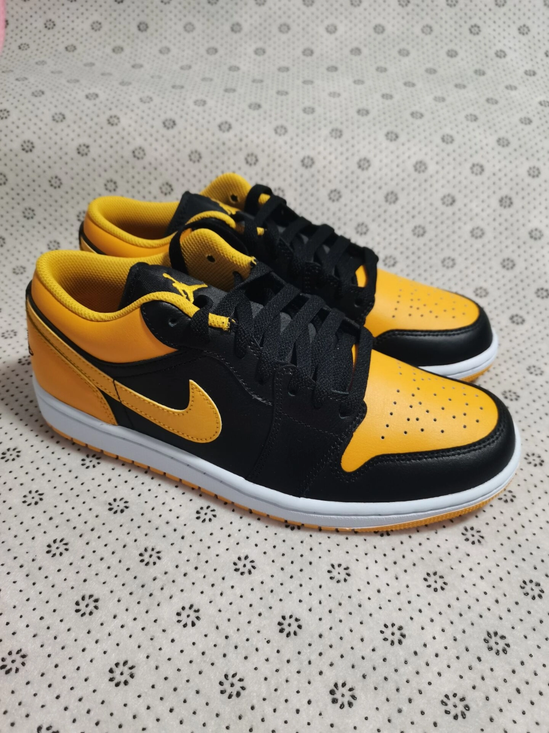 来了❗dunk板鞋之大黄蜂配色😍
👟👟这双黑黄get到我的眼睛了