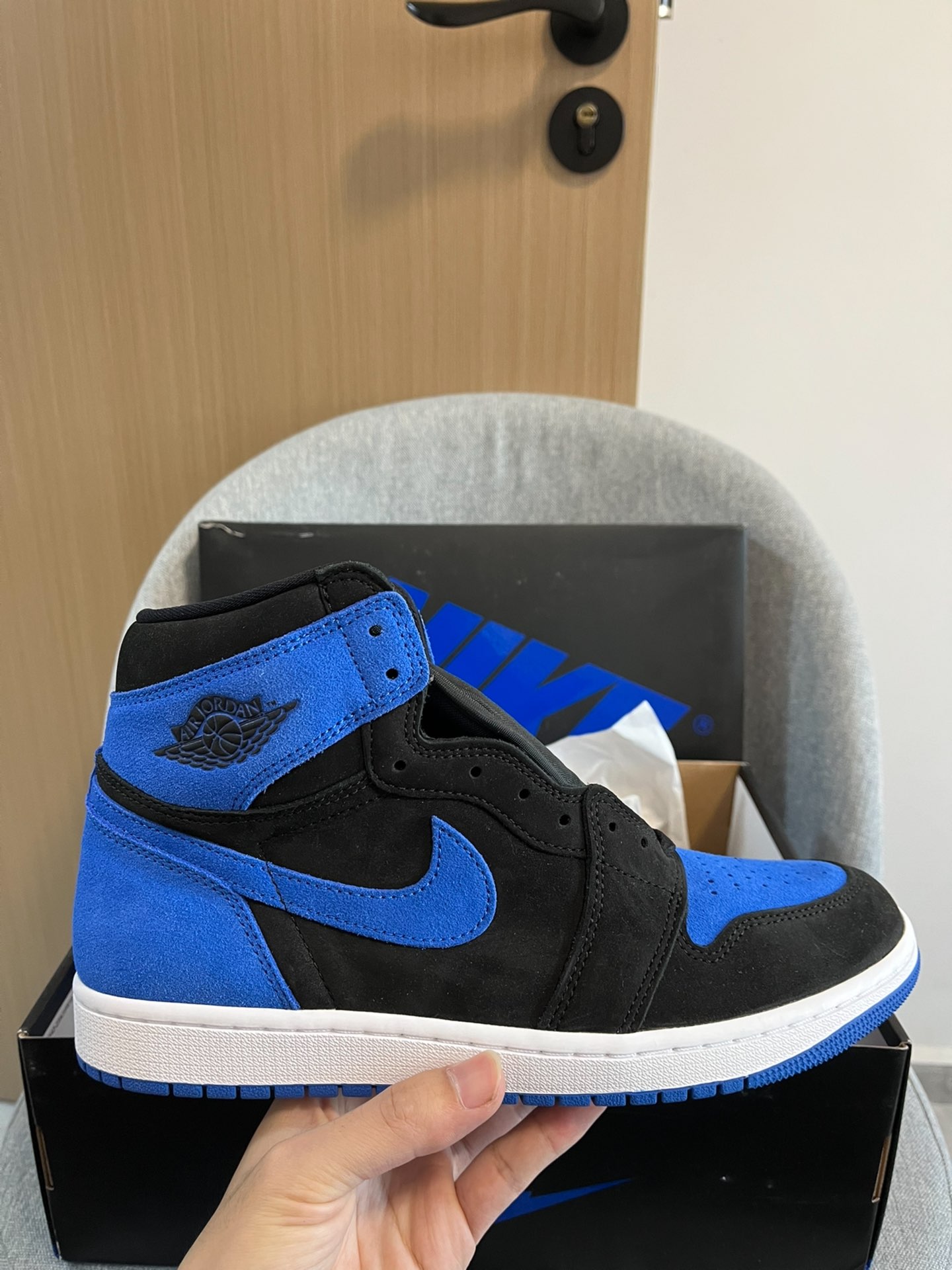 aj1low皇家蓝闪电配色图片