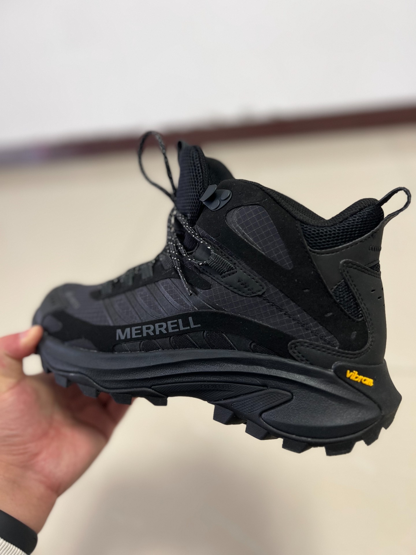 custom review-MERRELL Уличная обувь MID Топ Черный Мужской