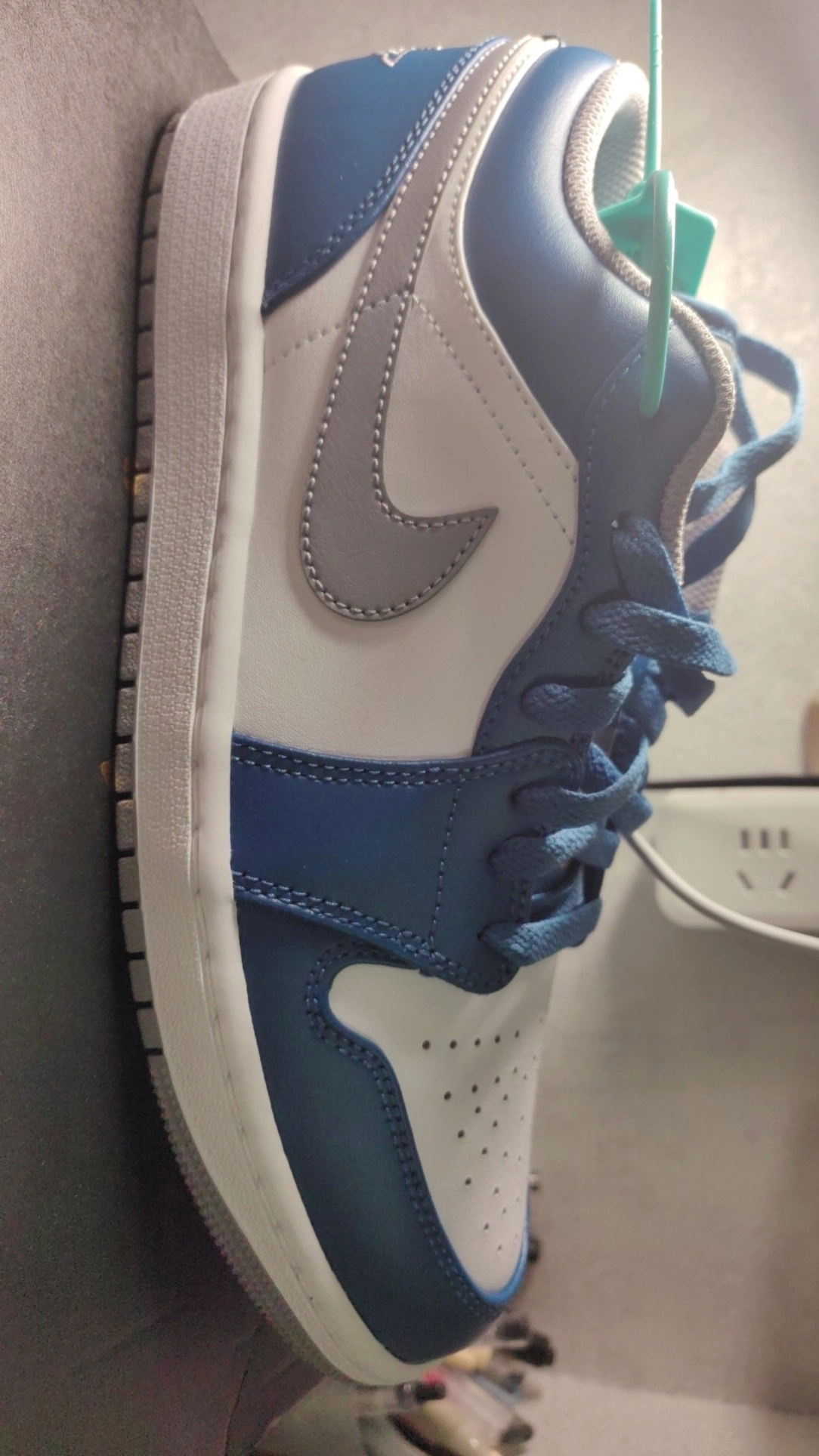 custom review-Jordan Air Jordan 1 Low 'true Синий' Low Топ Винтажные баскетбольные кроссовки Мужской Белый и синий цвет