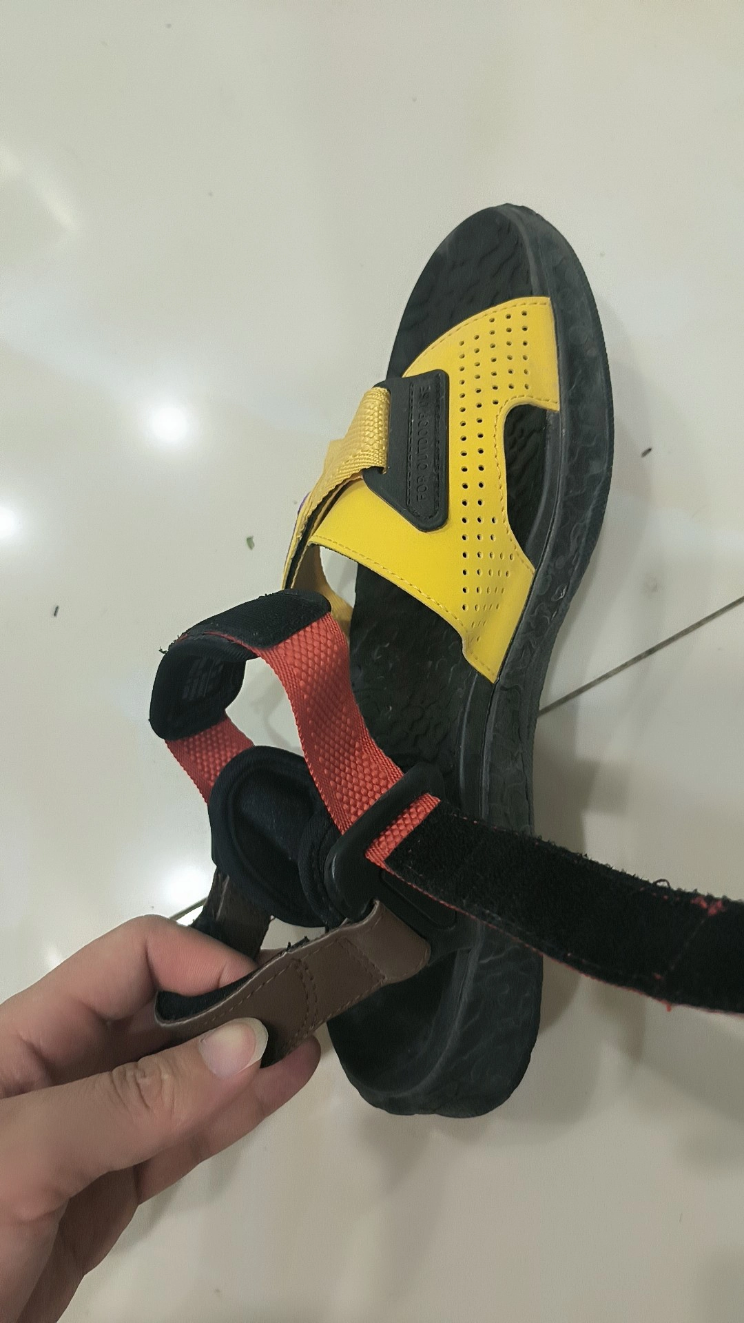 custom review-Nike ACG Deschutz Пляжные сандалии Унисекс Желтый Черный