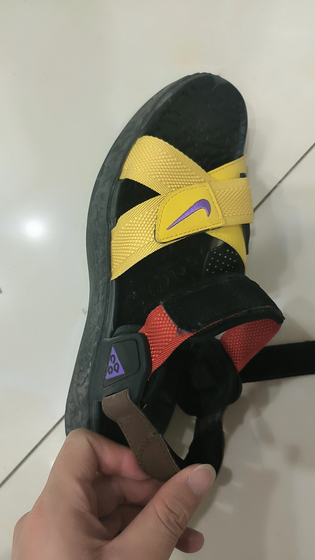 custom review-Nike ACG Deschutz Пляжные сандалии Унисекс Желтый Черный
