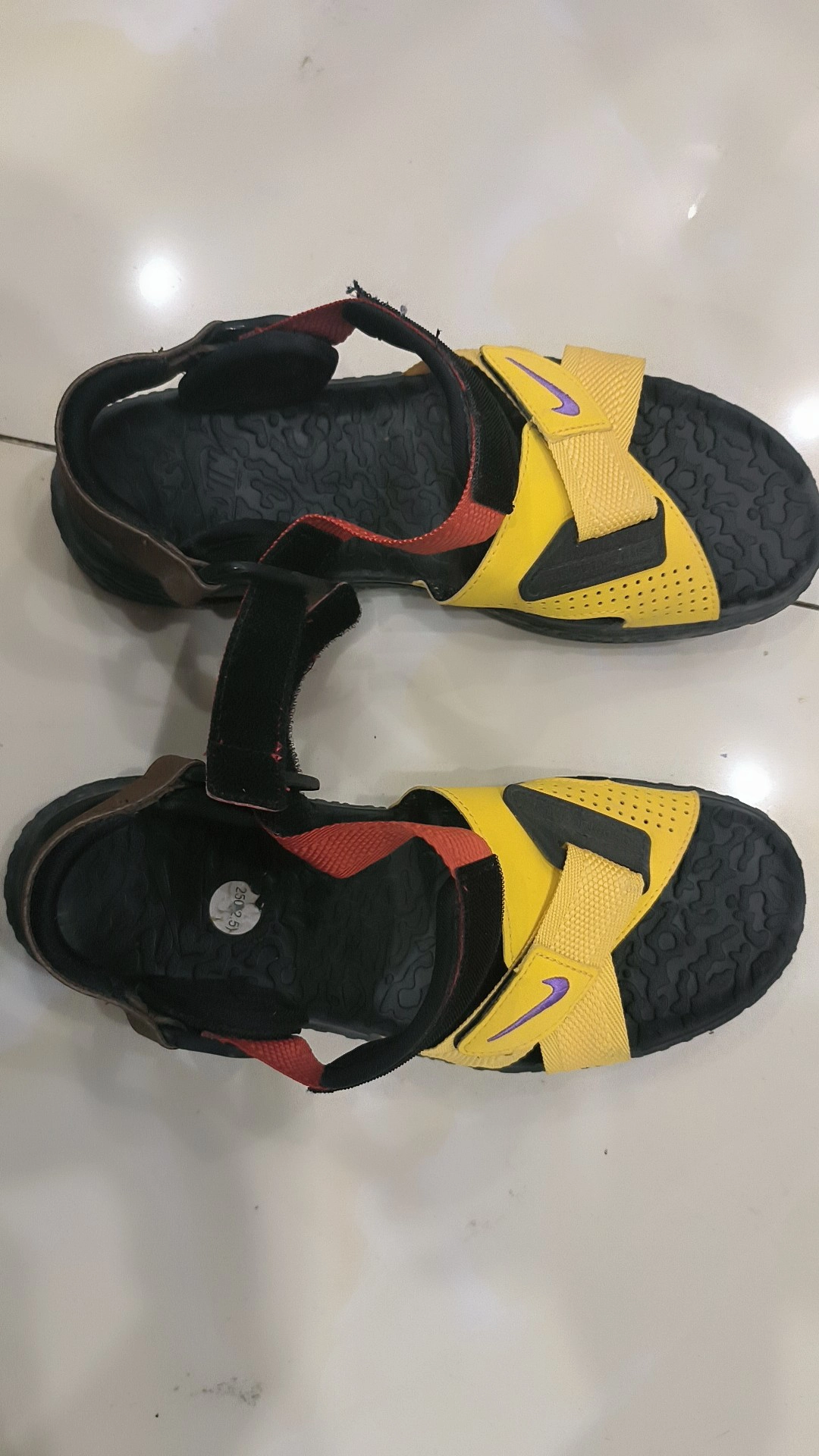 custom review-Nike ACG Deschutz Пляжные сандалии Унисекс Желтый Черный