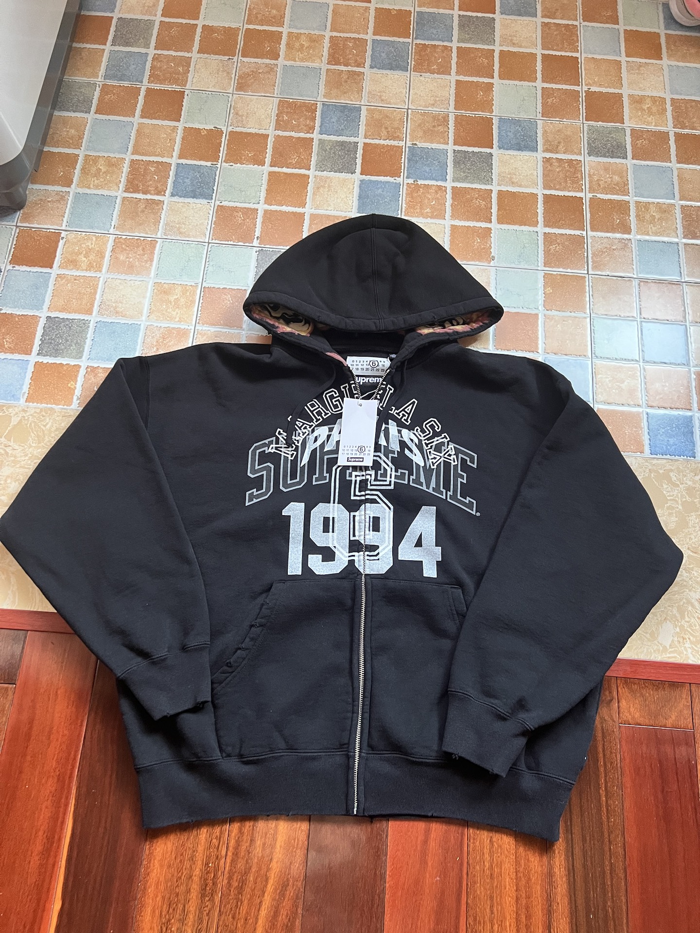 supreme x马吉拉mm6联名骷髅卫衣