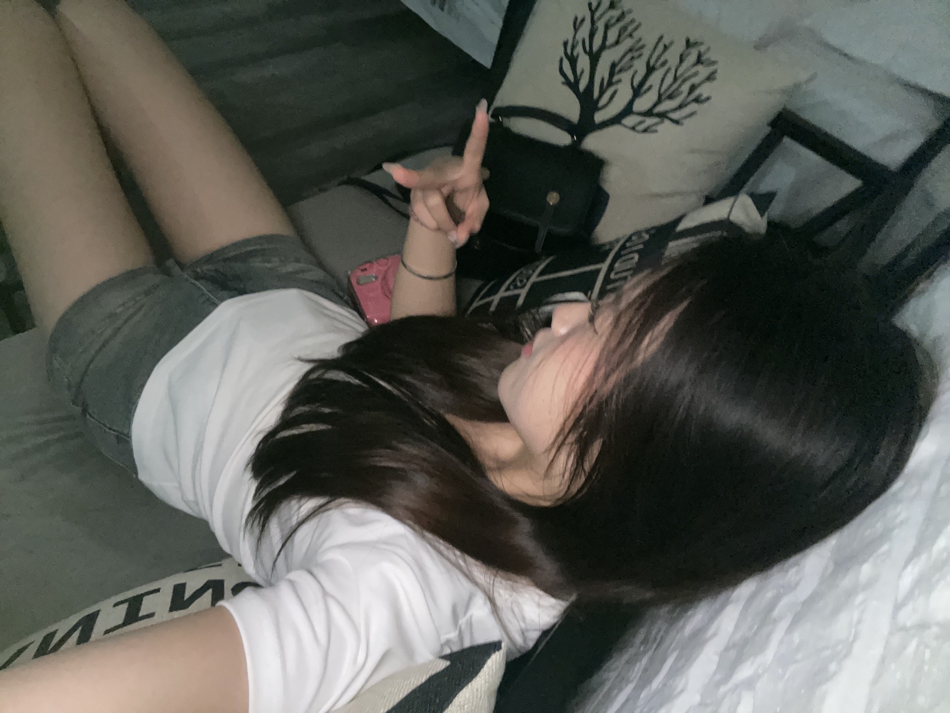 晒晒我的居家自拍 #女屌丝日常 #大胆的做原相机美女 #沾点非主流