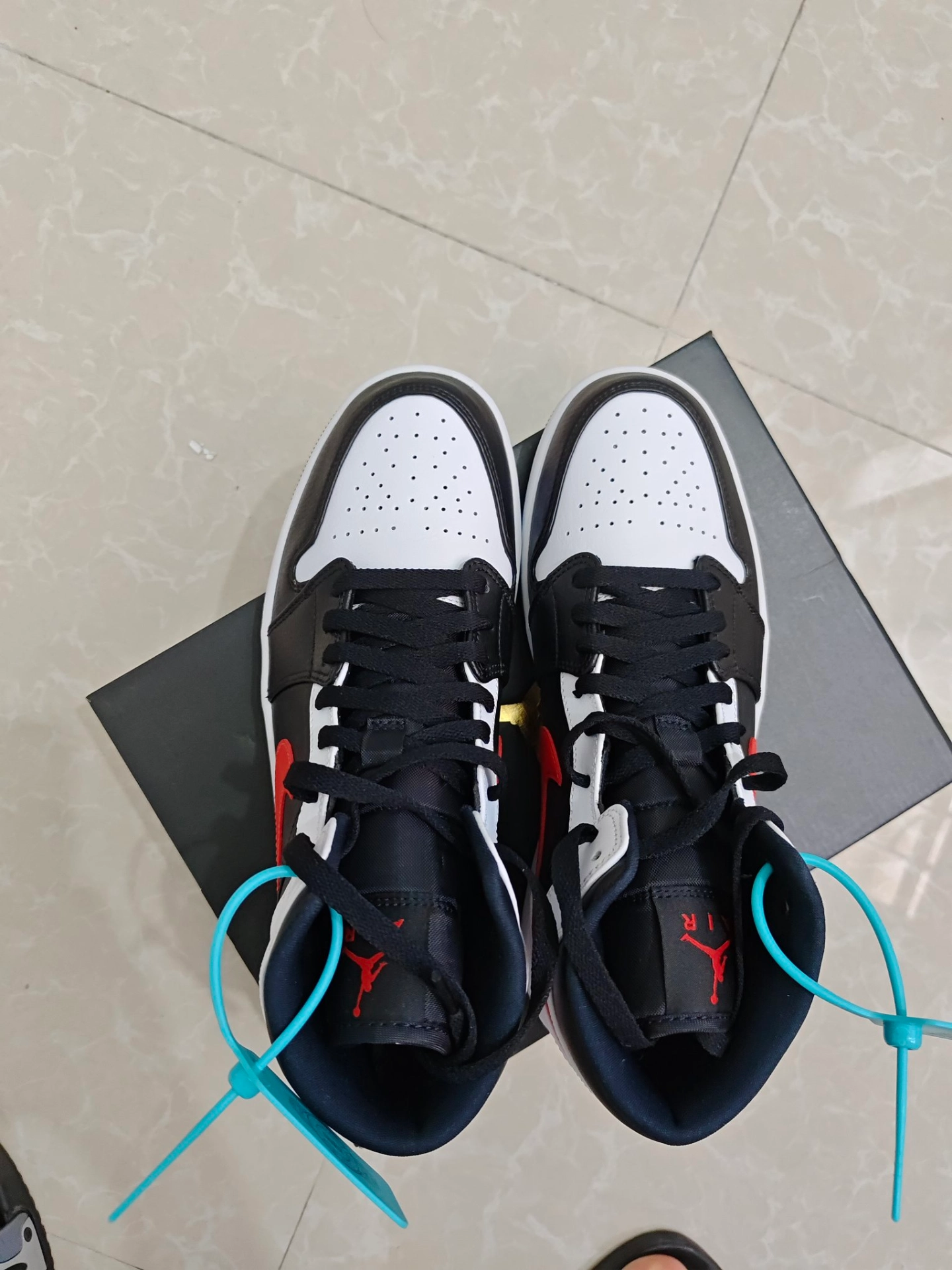 custom review-Jordan Air Jordan 1 MID Топ Винтажные баскетбольные кроссовки Унисекс Черный Белый Красный
