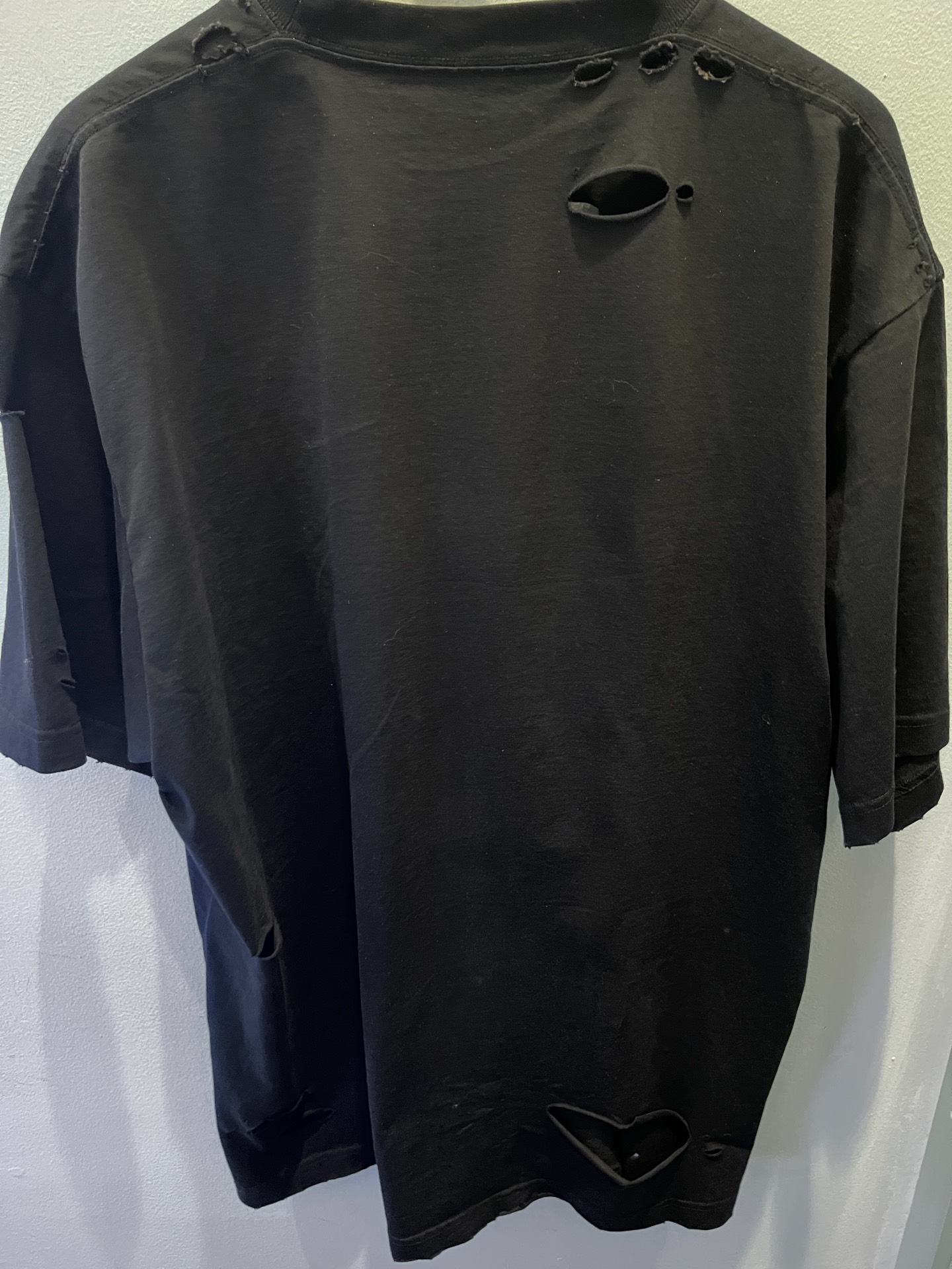 巴黎世家 黑色 破洞 短袖t恤