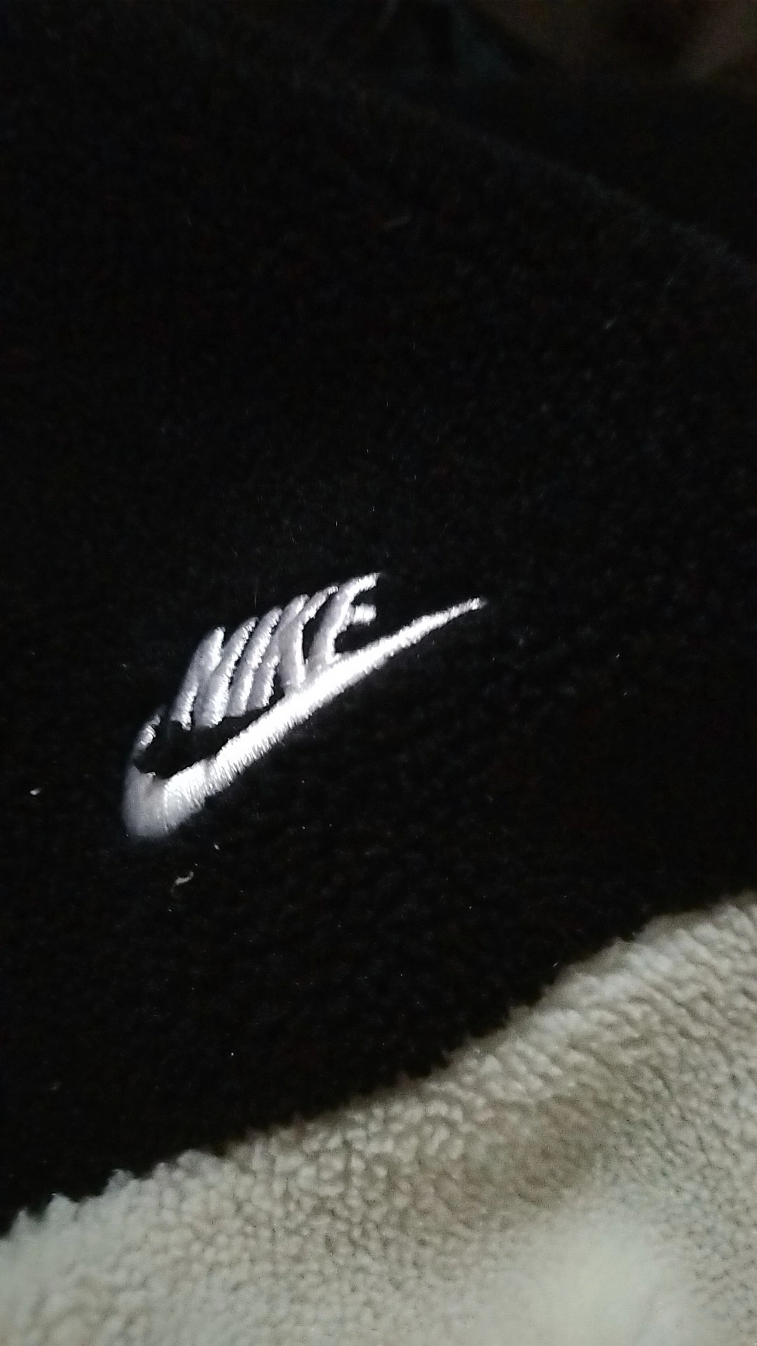 nike羊羔绒真假鉴别图片