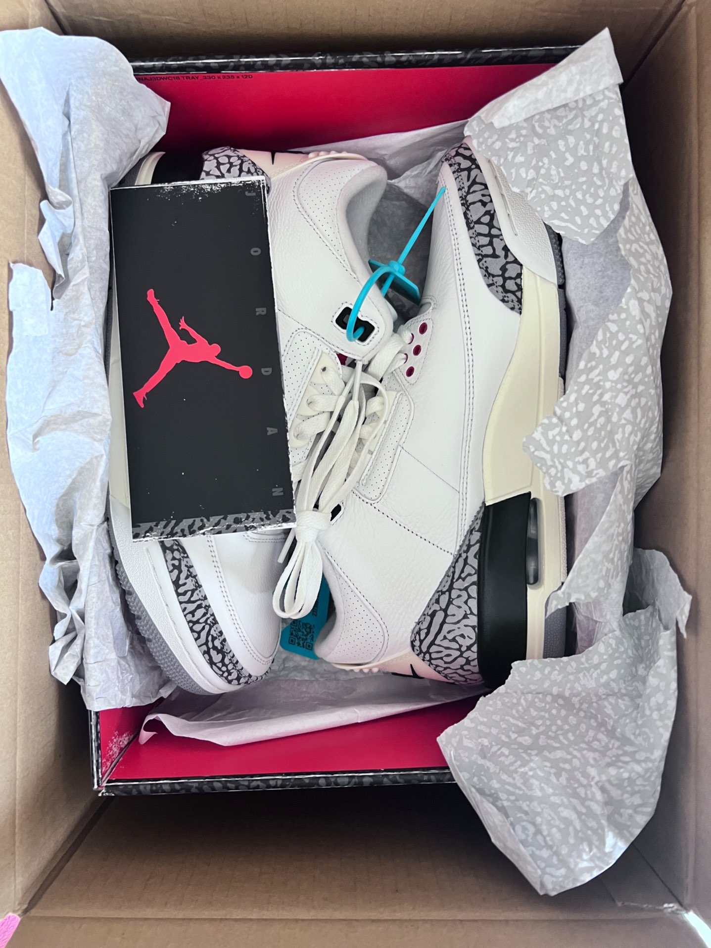 custom review-Jordan 3 Retro White Cement Reimagined