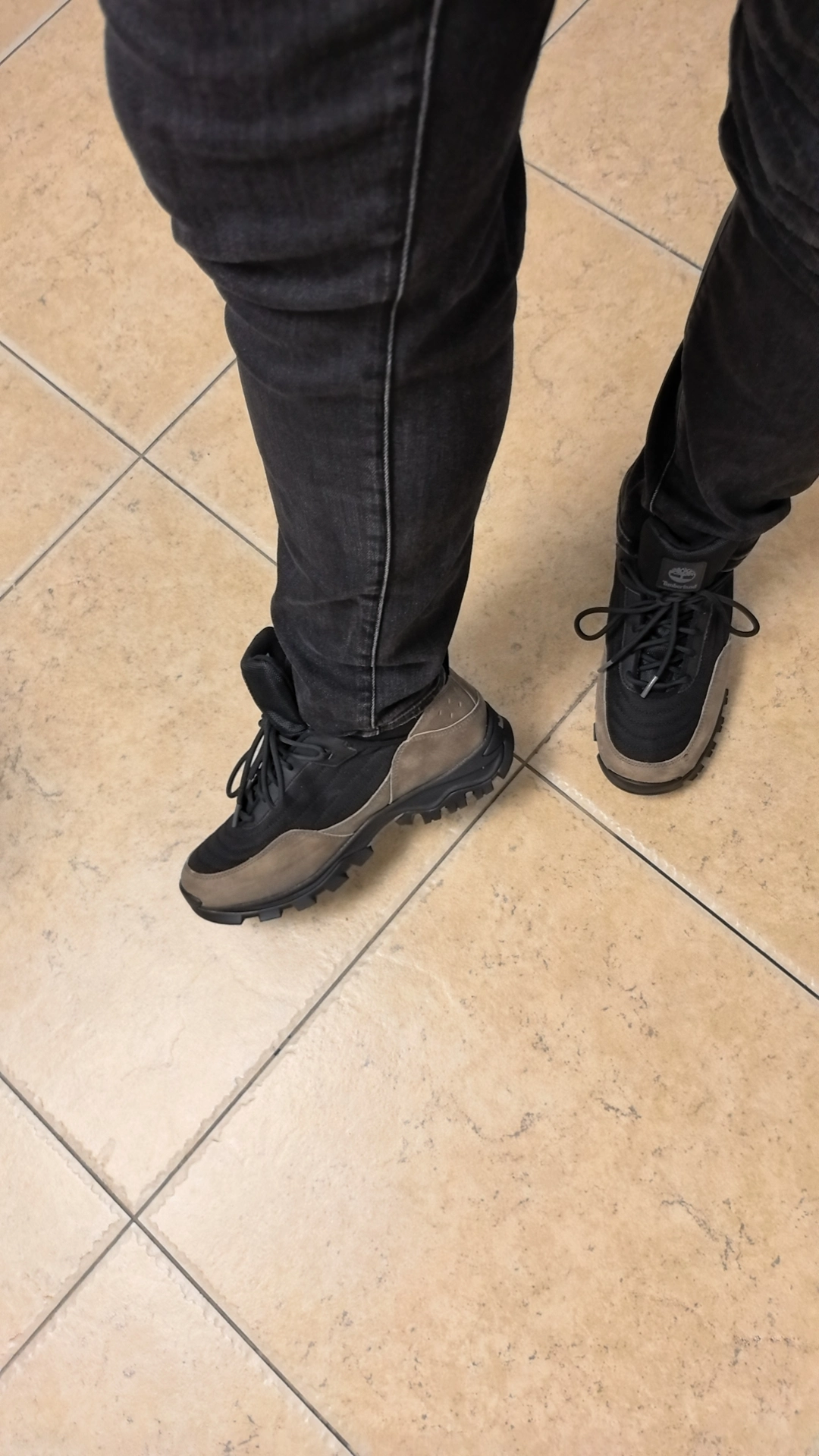 custom review-Timberland Устойчивая к истиранию альпинистская обувь мужская черная и серая