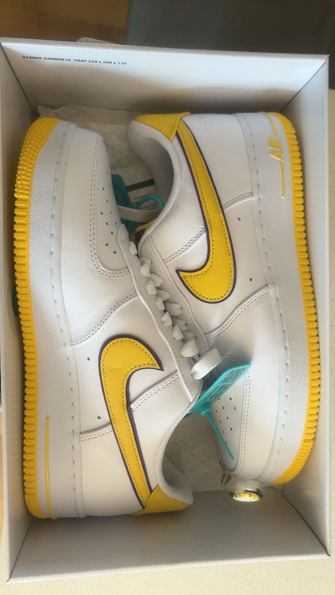 custom review-Kobe Bryant X Nike Air Force 1 Retro QS