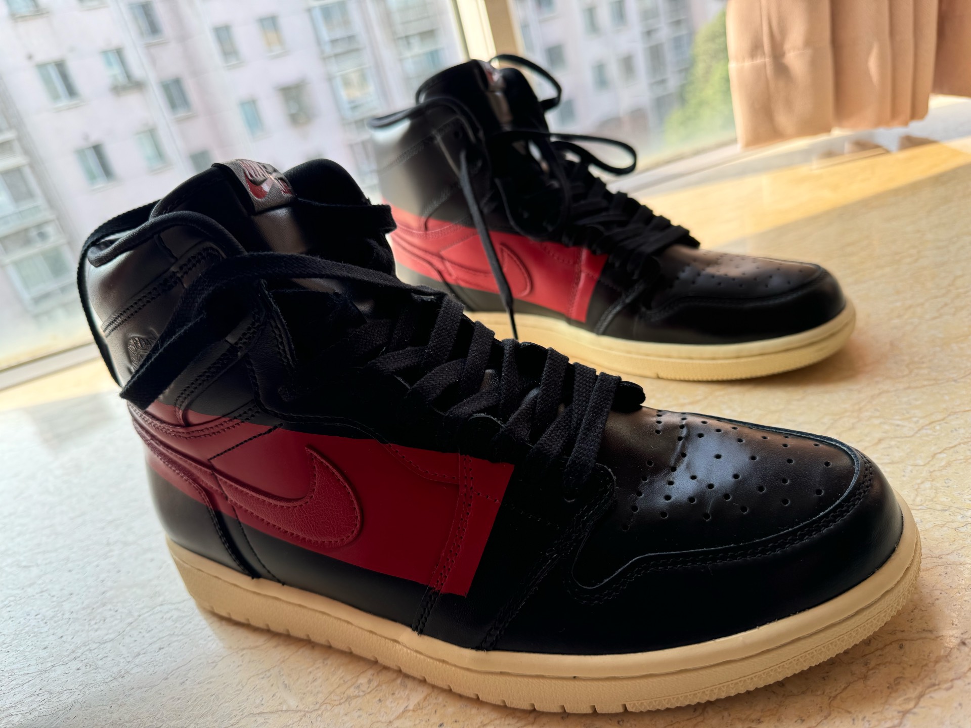 custom review-Jordan Air Jordan 1 Defiant 'Couture' Banned Theme High Топ Винтажные баскетбольные кроссовки Мужской Красный черный Выпуск 2019 года