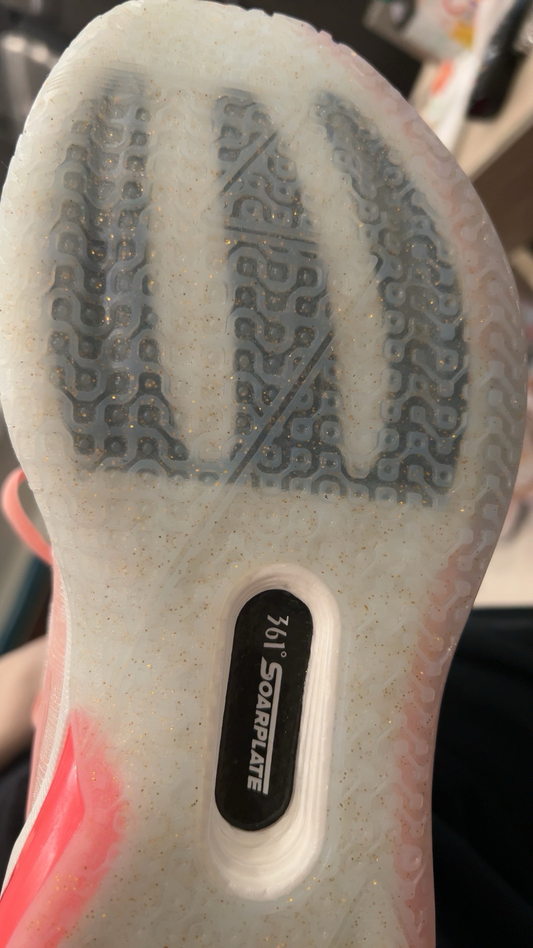 custom review-361° Big 3 Future Красный Shock Absorbers Противоскользящий Устойчивый к истиранию Низкий Топ Баскетбольные кроссовки Мужской Розовый