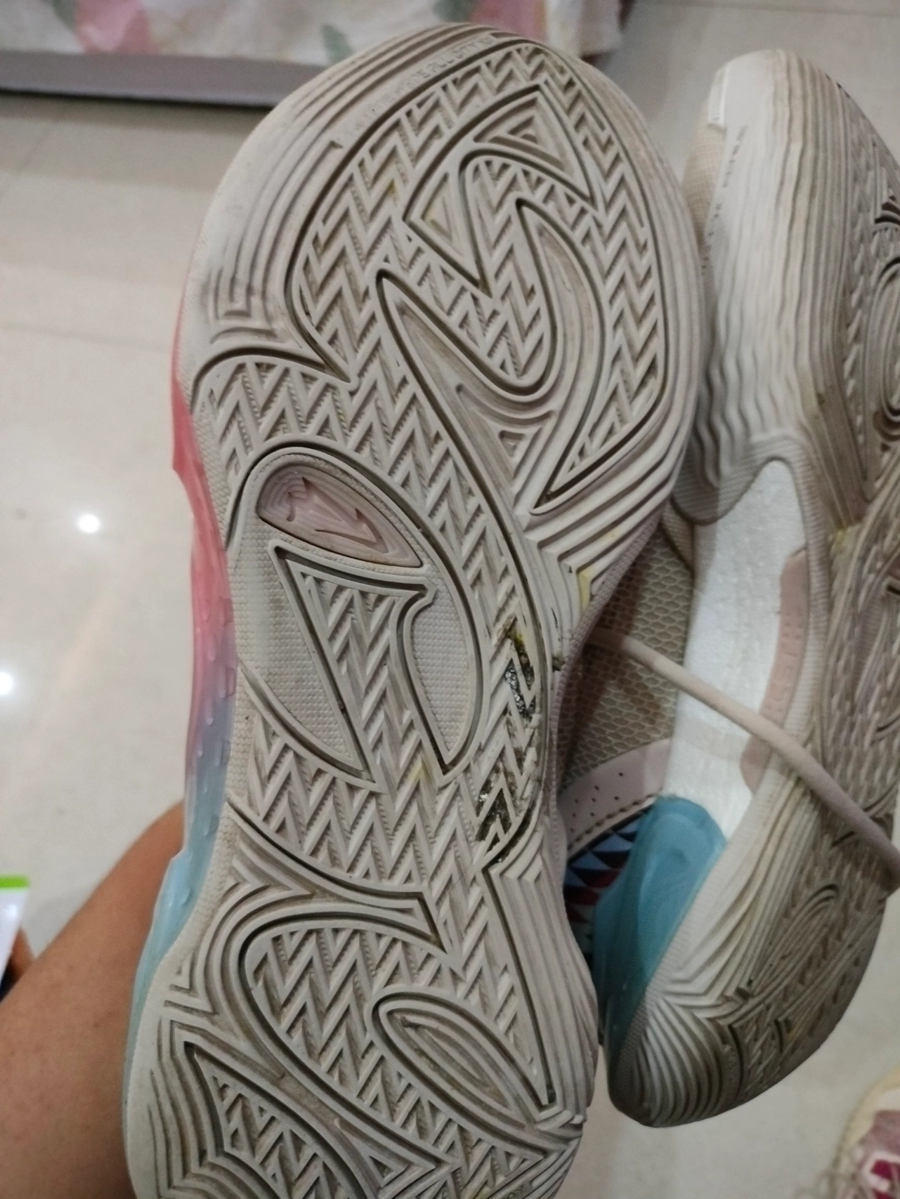 custom review-LiNing All City 12 Slip Resistant Low Top BOOM Technology Basketball Shoes Men's Beige