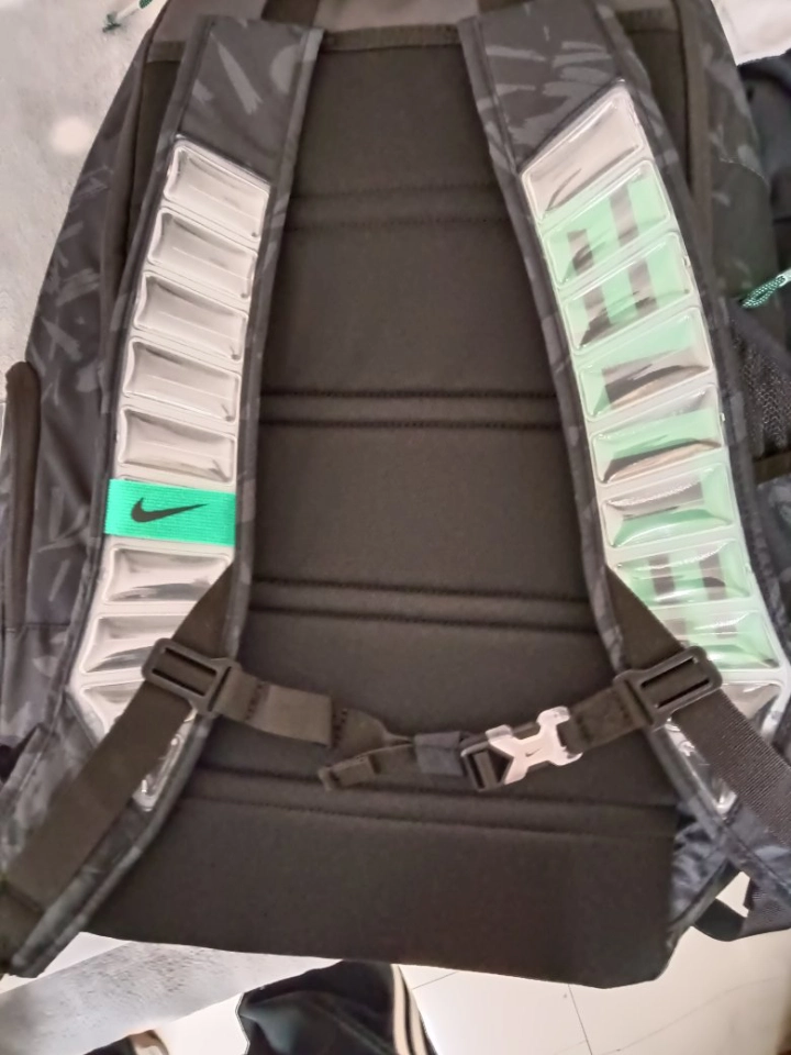 custom review-Nike Ткань Рюкзак Унисекс Черный Угольно-черный Стадионно-зеленый