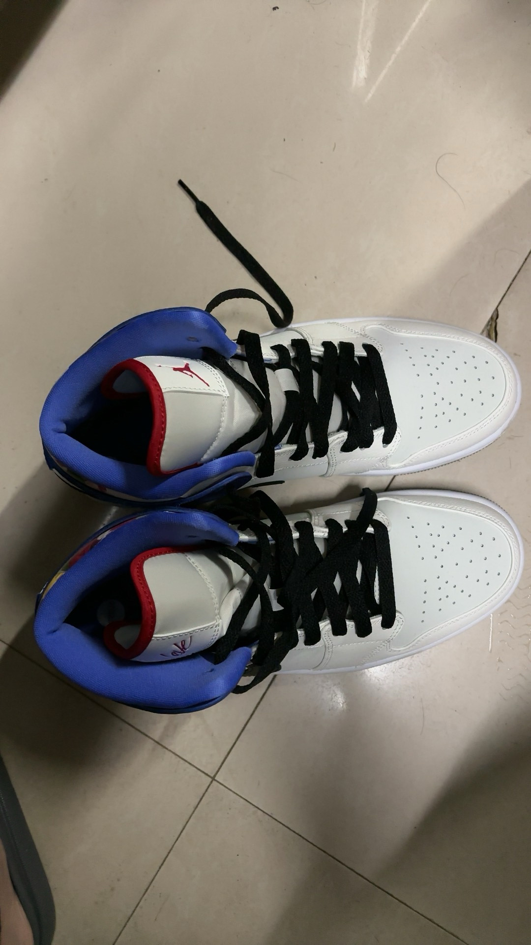 custom review-Jordan Air Jordan 1 MID 'Цветочный дизайн Сад' MID Топ Винтажные баскетбольные кроссовки Мужской Белый фиолетовый