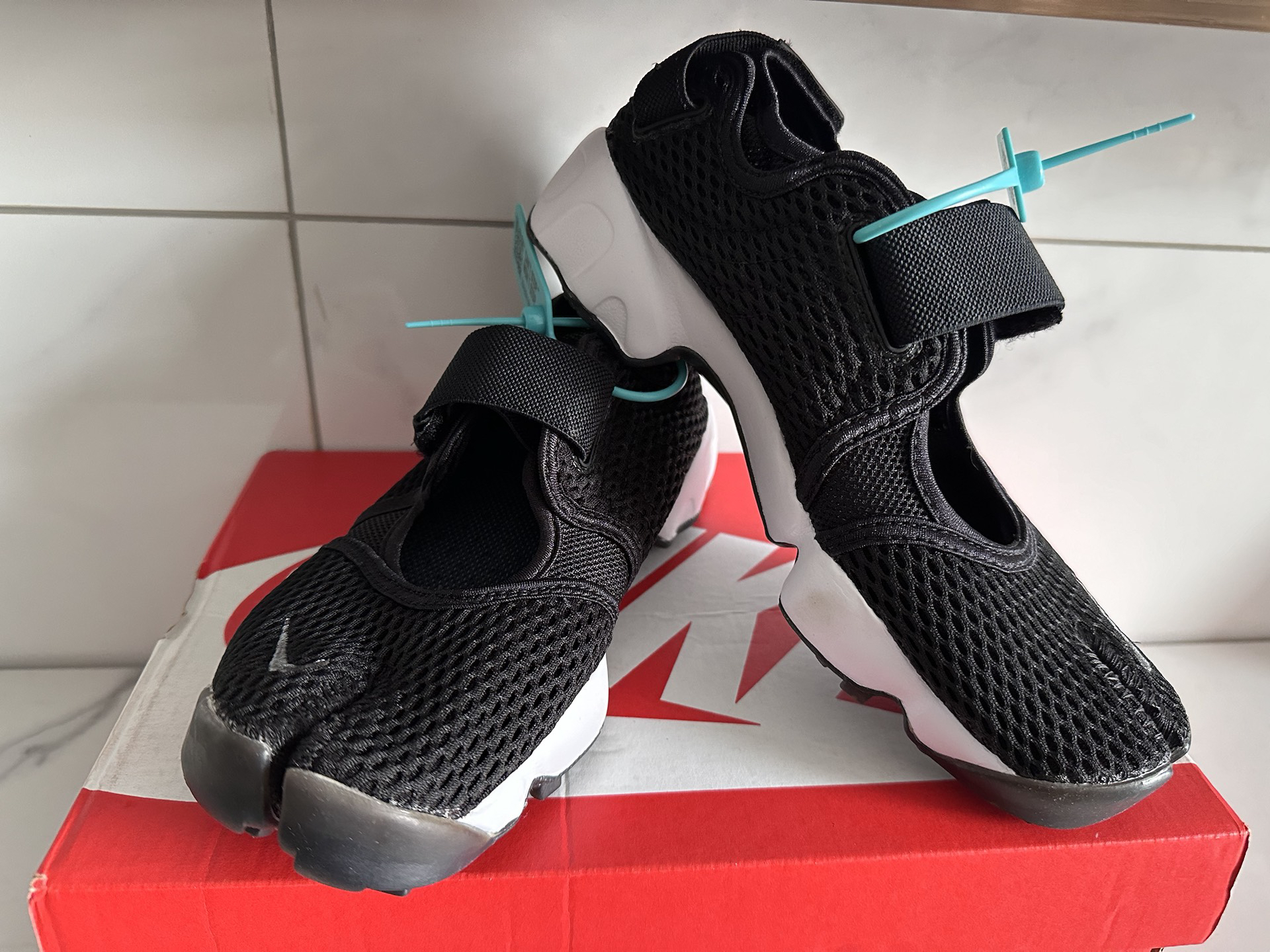 custom review-Nike Air Rift Дышащие Пляжные Сандалии Женские Черные