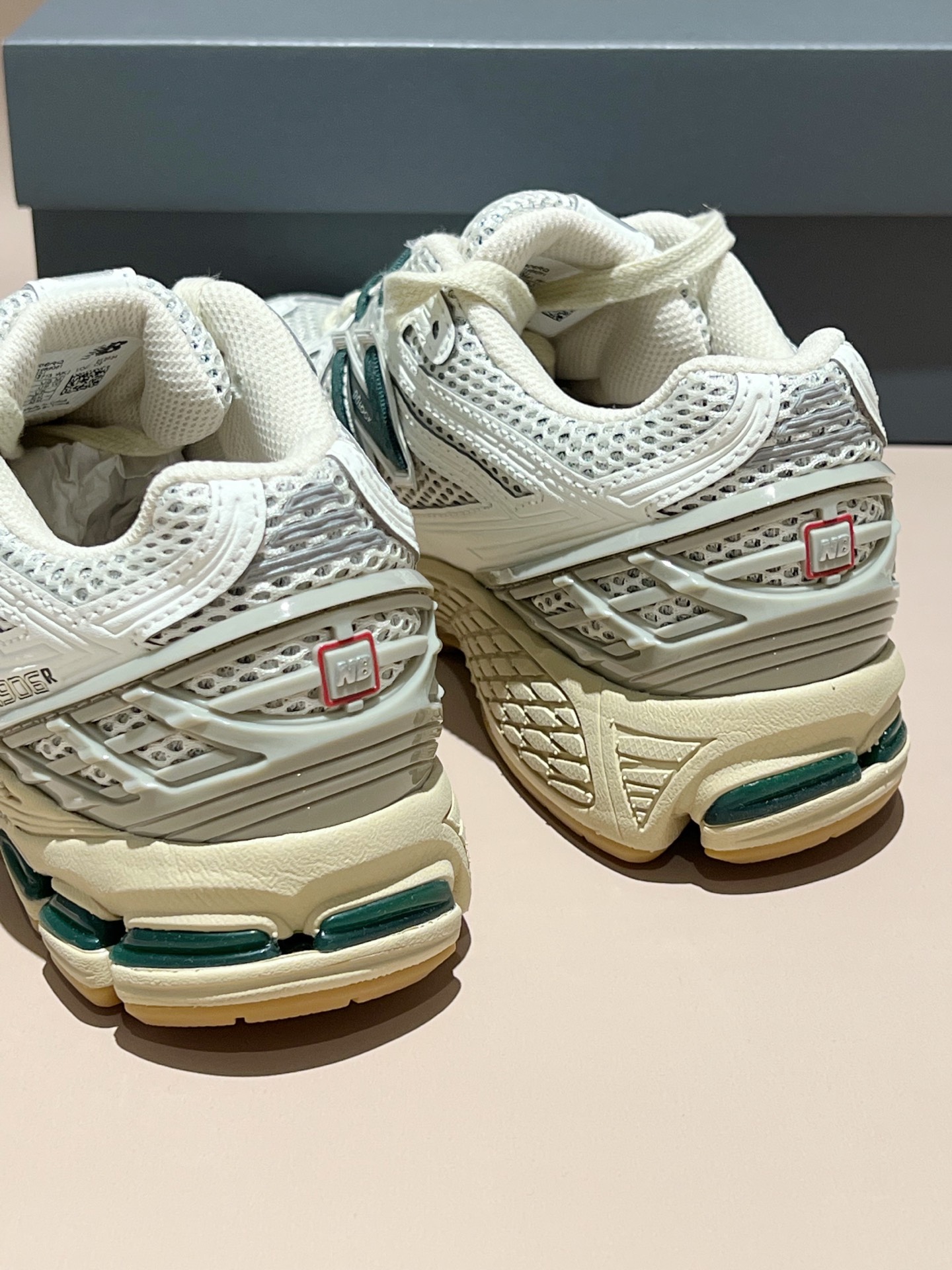 new balance nb 1906rurbancore潮流复古 跑步鞋
