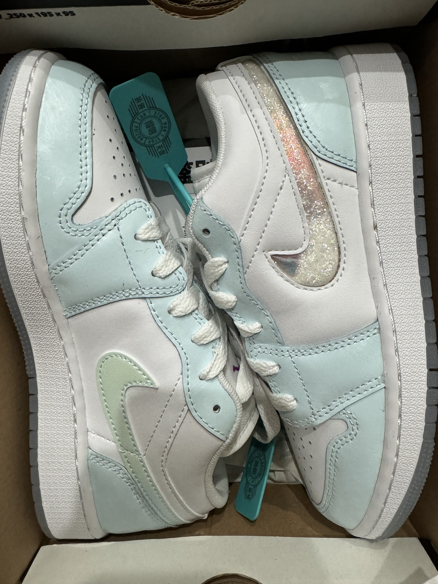 custom review-Jordan Air Jordan 1 Low SE Устойчивый к истиранию Низкий Топ Детские Баскетбольные Кроссовки Белый Синий