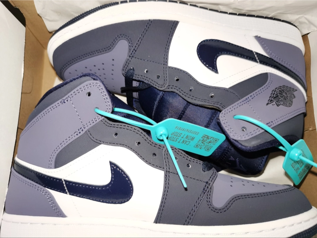 custom review-Jordan 1 Mid 'Obsidian Sanded Purple'