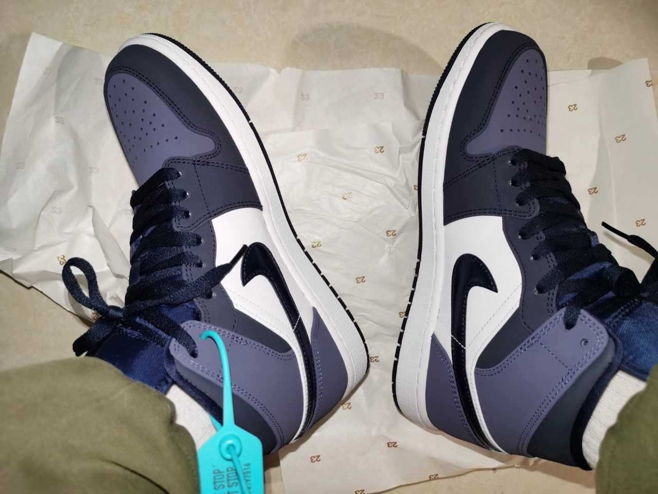 custom review-Jordan 1 Mid 'Obsidian Sanded Purple'
