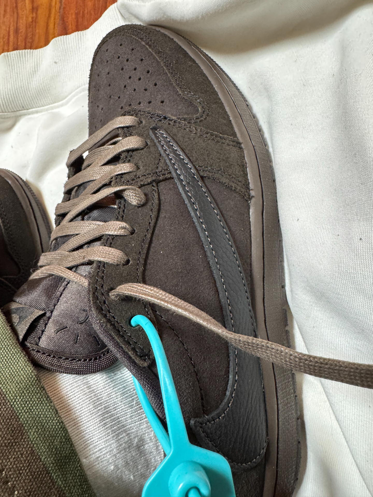 custom review-Travis Scott x Jordan Air Jordan 1 Износостойкий Дышащий Низкий Топ Винтажные Баскетбольные Кроссовки Унисекс Черный Коричневый