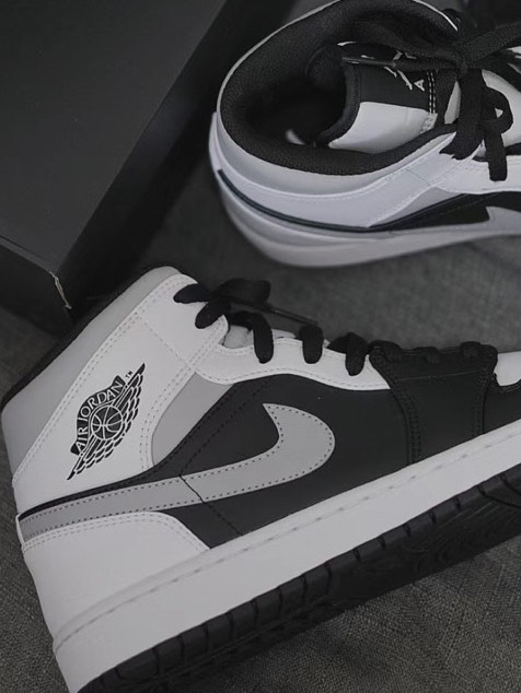 送男友礼物推荐97aj1小熊猫94黑白灰情侣鞋9969781569