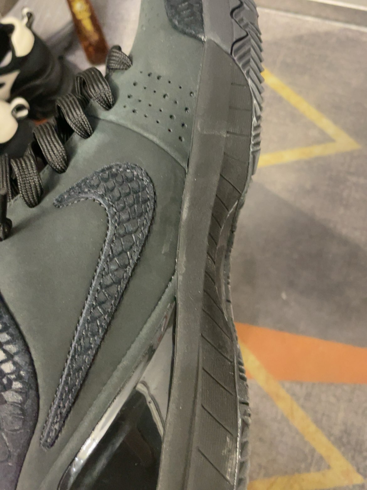 custom review-Nike Kobe 4 Protro 'Black Mamba'